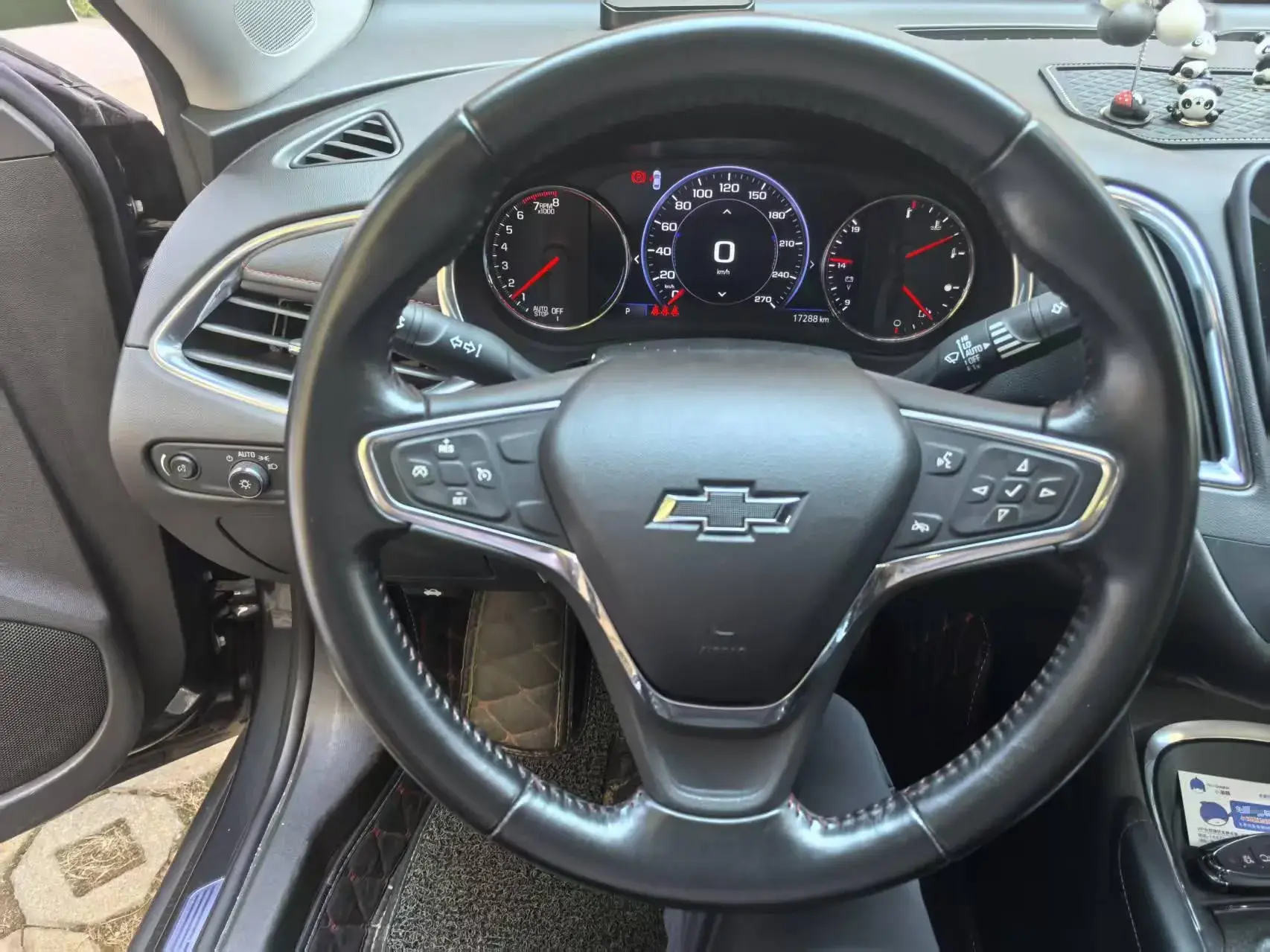 2019 CHEVROLET MALIBU thumbnail 3