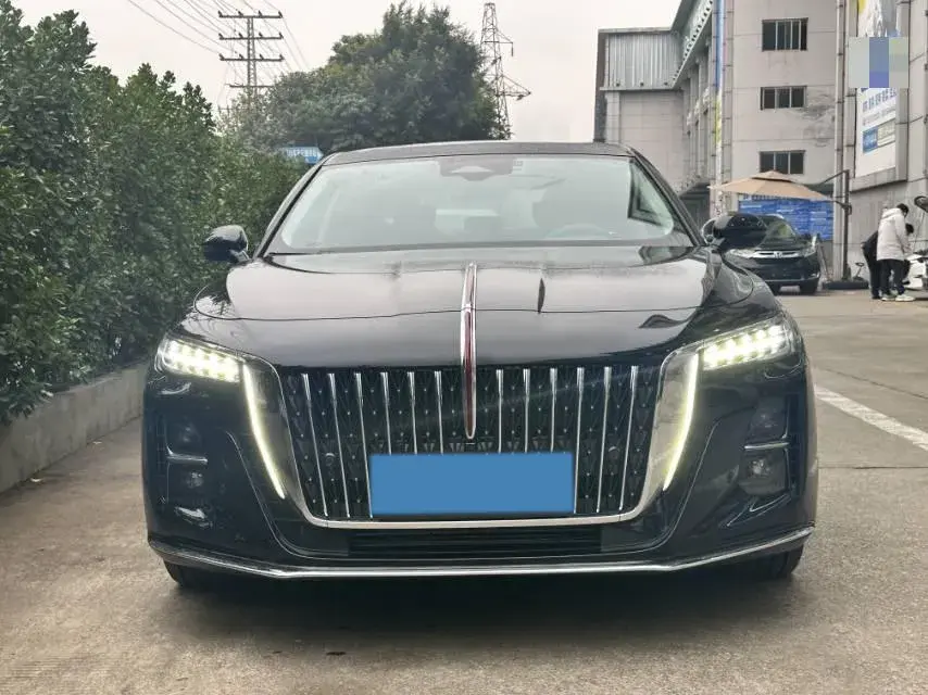 2023 HONGQI H5 thumbnail 2