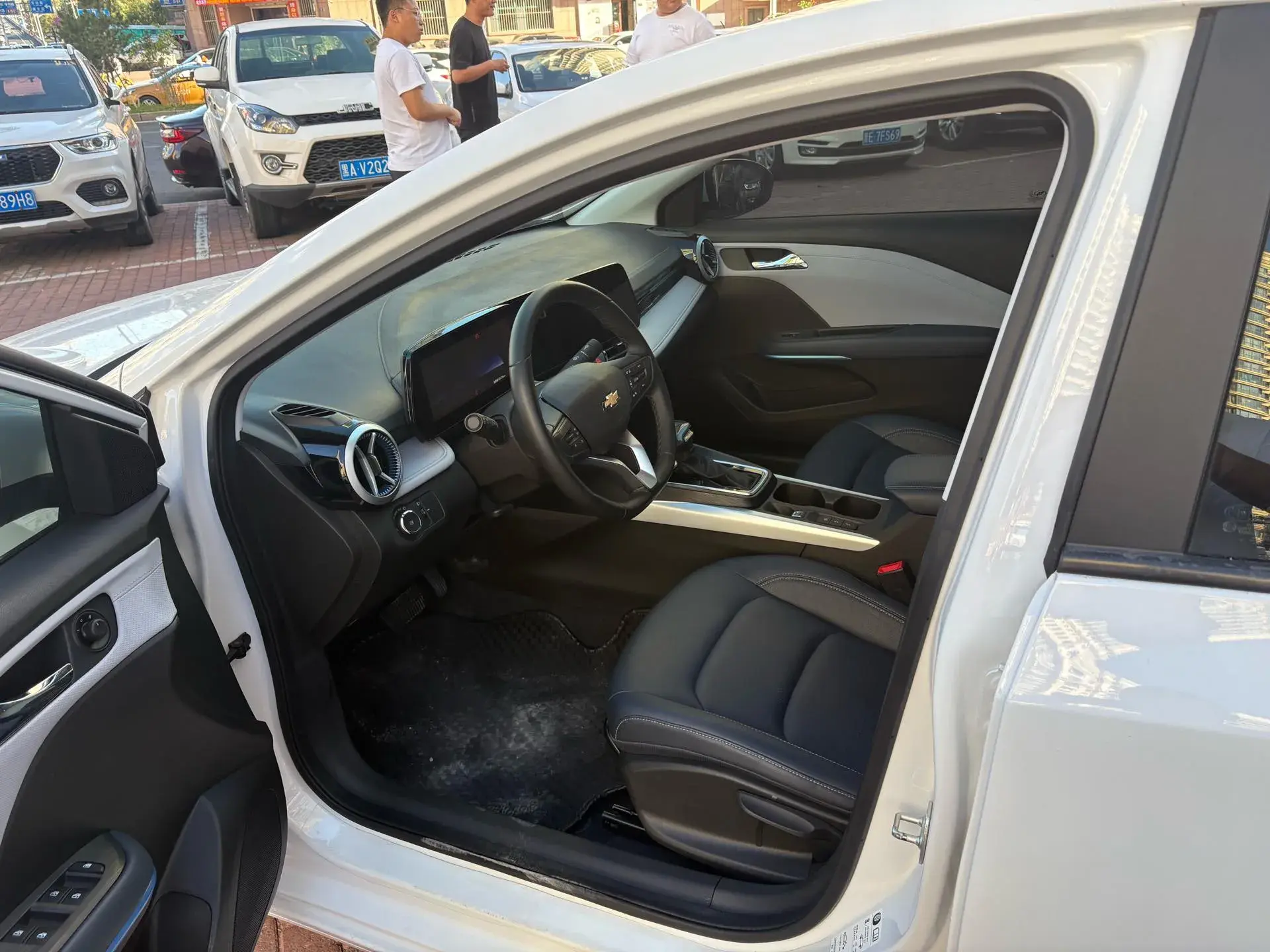 2023 CHEVROLET MONZA thumbnail 4