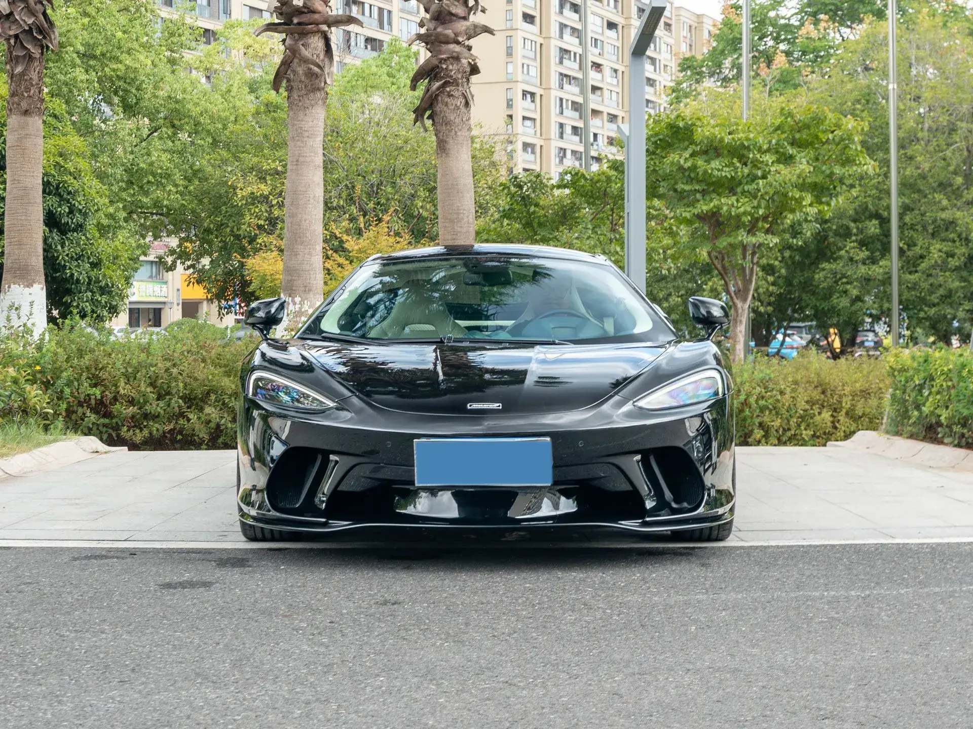 2022 MCLAREN GT thumbnail 2