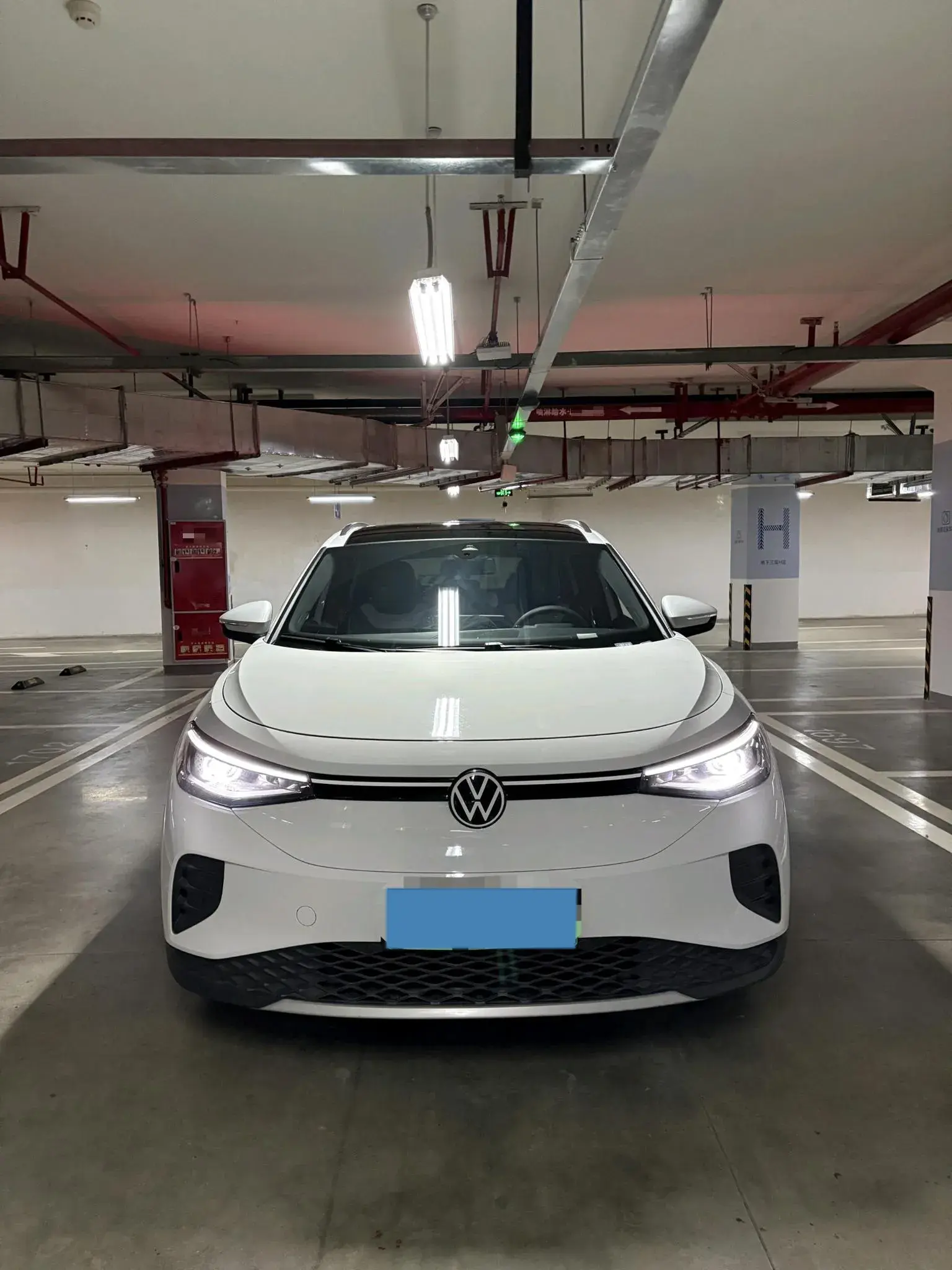 2024 VOLKSWAGEN ID.4 thumbnail 2