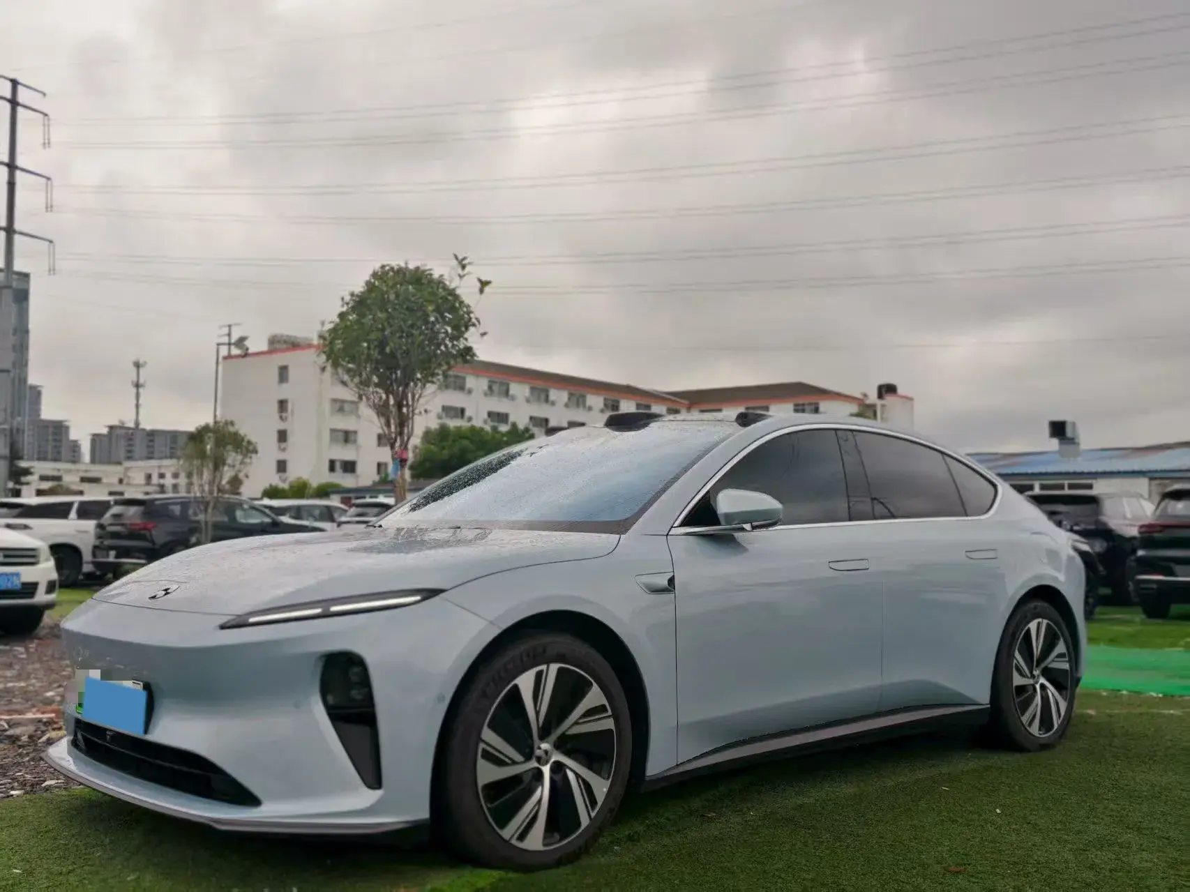 2024 NIO ET5 view 1