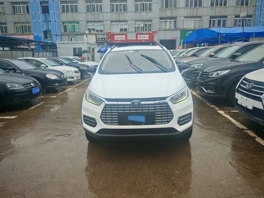 2018 BYD YUAN thumbnail 2