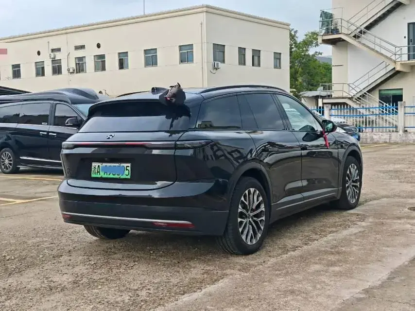 2023 NIO ES6 thumbnail 4