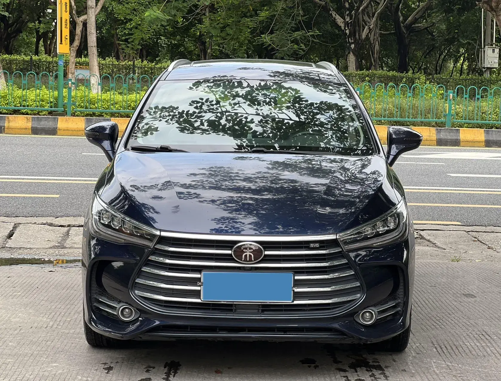 2019 BYD SONG thumbnail 2