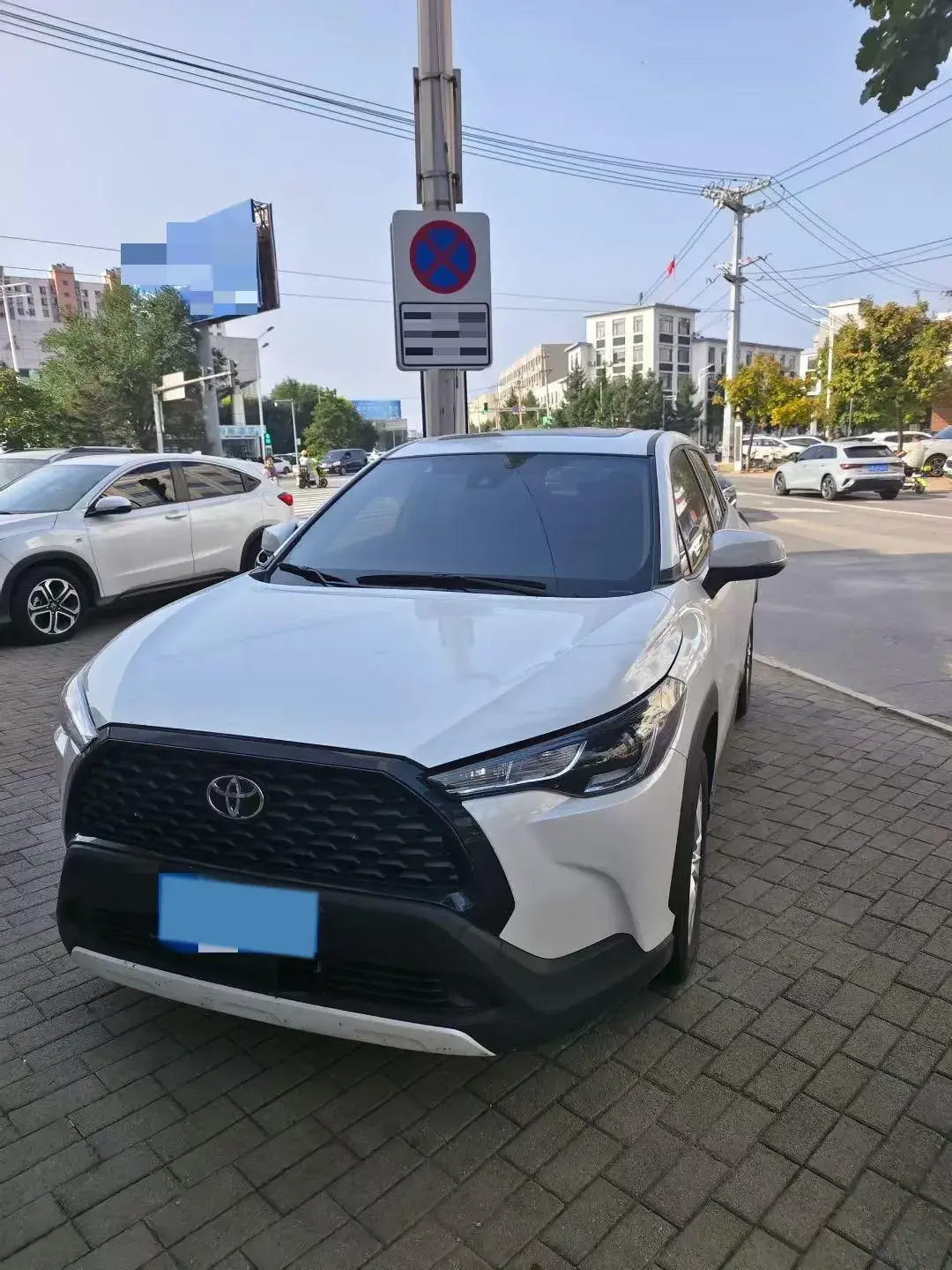 2022 TOYOTA COROLLA thumbnail 3