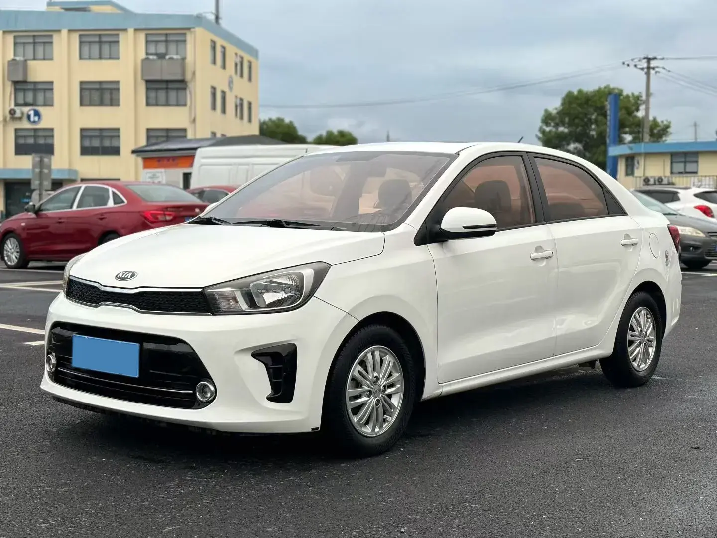 2017 KIA PEGAS view 1
