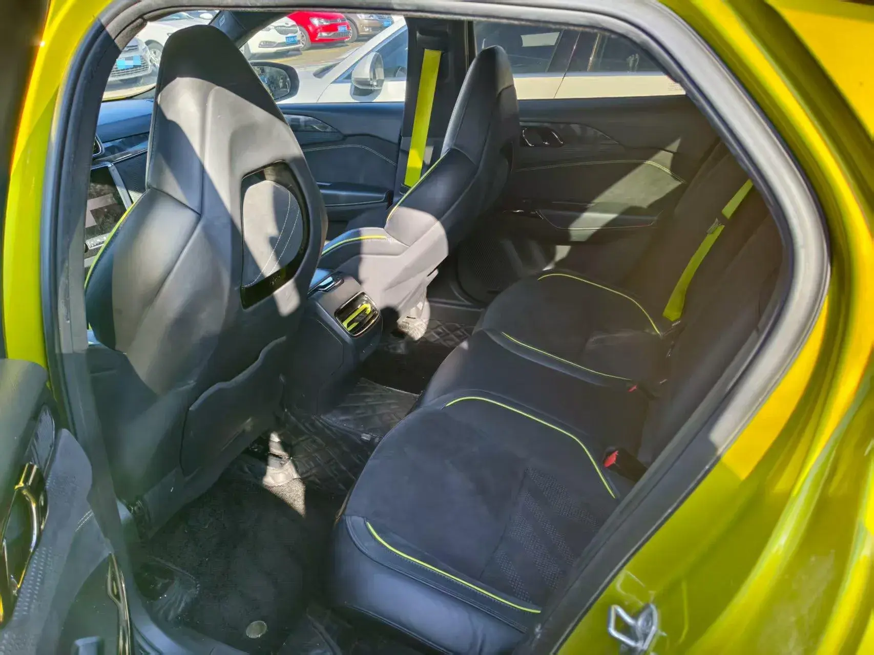 2019 LYNK&CO 03 thumbnail 3