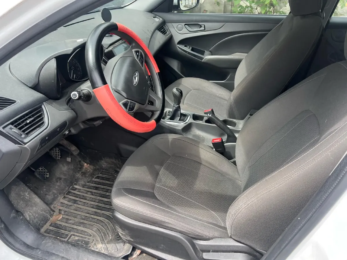 2015 Chery Arrizo 7 1.5T 152HP L4 5MT,autocango,china used car exporter,china ev exporter,chinese used car exporter,chinese used ev exporter