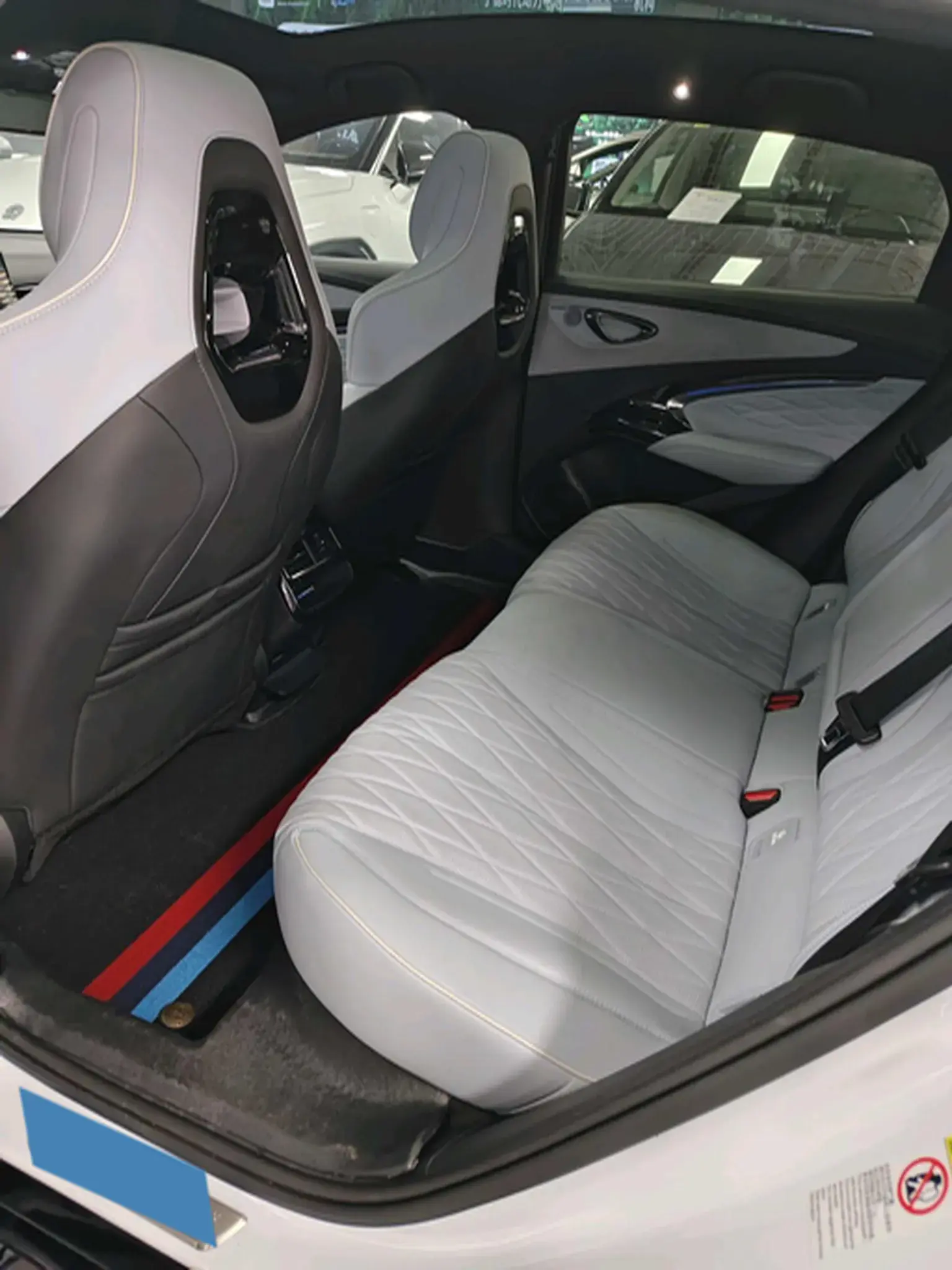 2022 BYD SEAL thumbnail 4