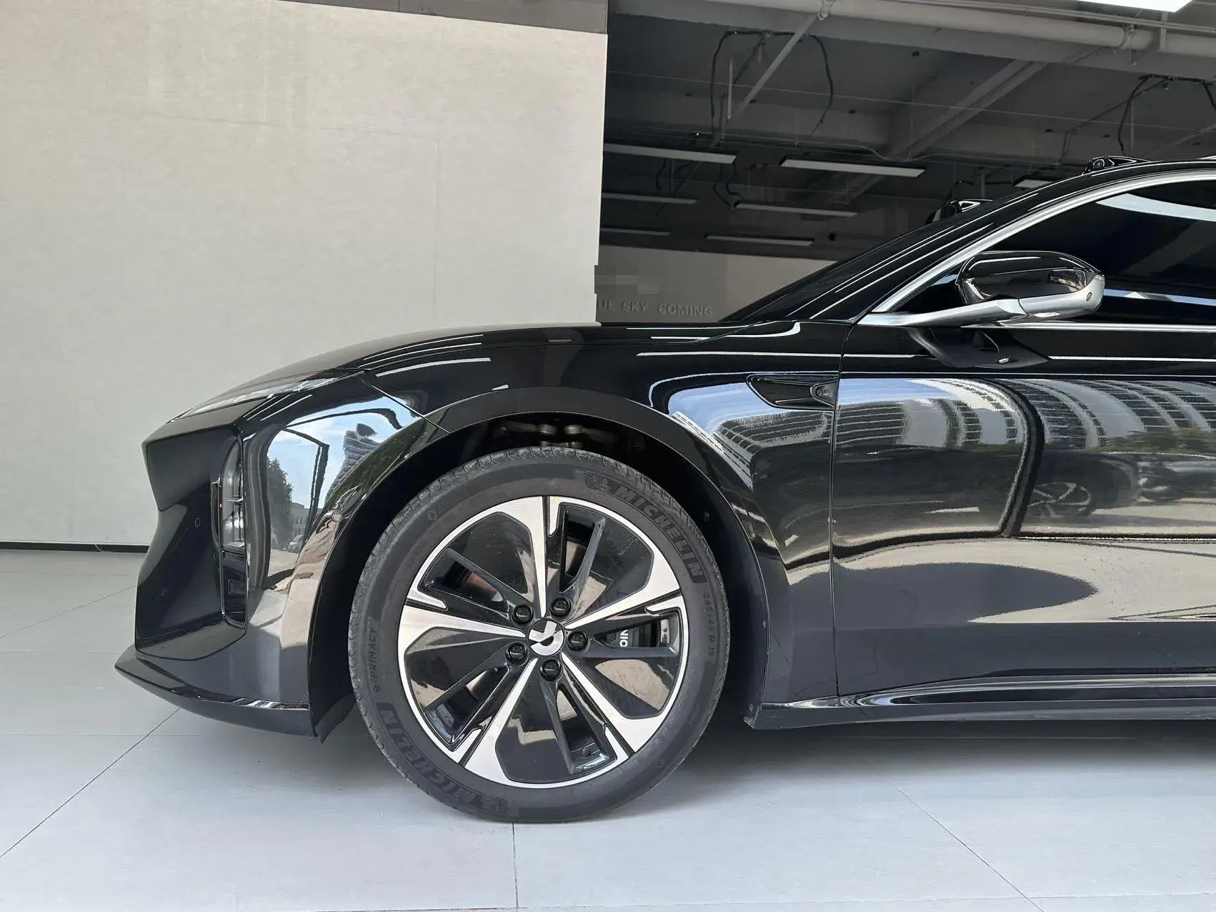 2025 NIO ET5T thumbnail 3