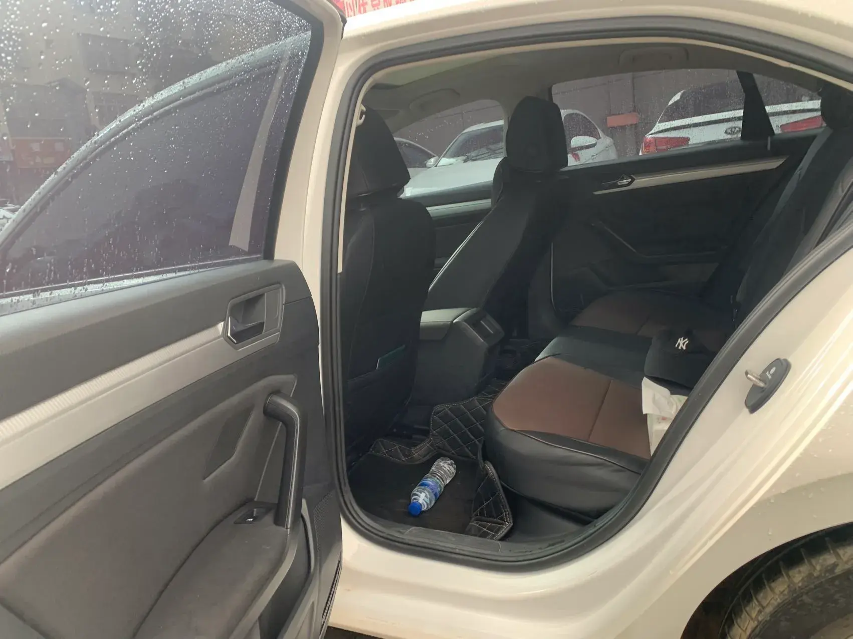 2019 VOLKSWAGEN LAMANDO thumbnail 3