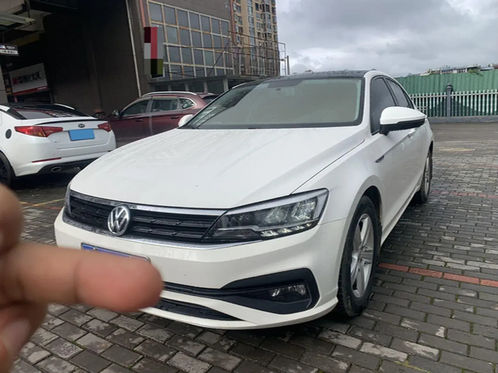 2019 VOLKSWAGEN LAMANDO view 1