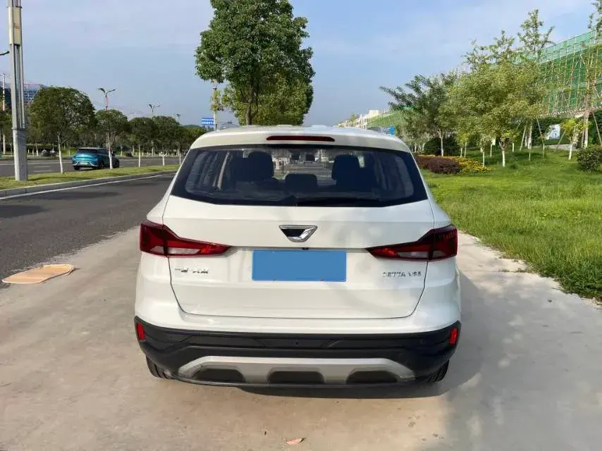 2022 JETTA VS5 thumbnail 4