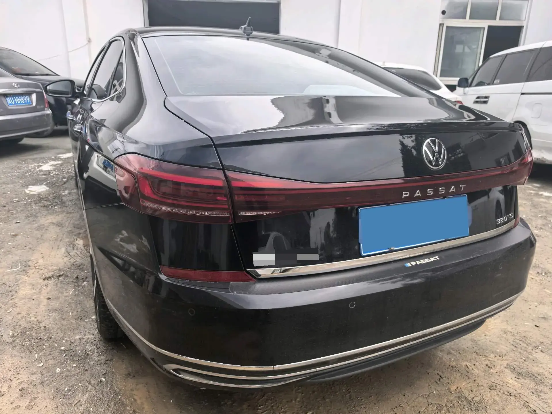 2023 VOLKSWAGEN PASSAT thumbnail 4