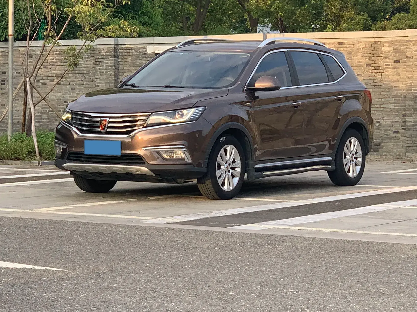 2018 ROEWE RX5 view 1