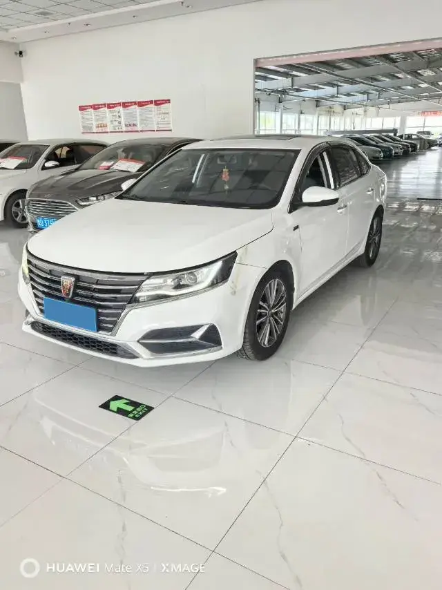 2020 ROEWE I6 view 1