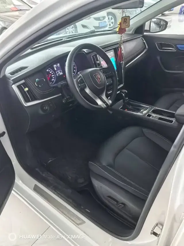 2020 ROEWE I6 thumbnail 4