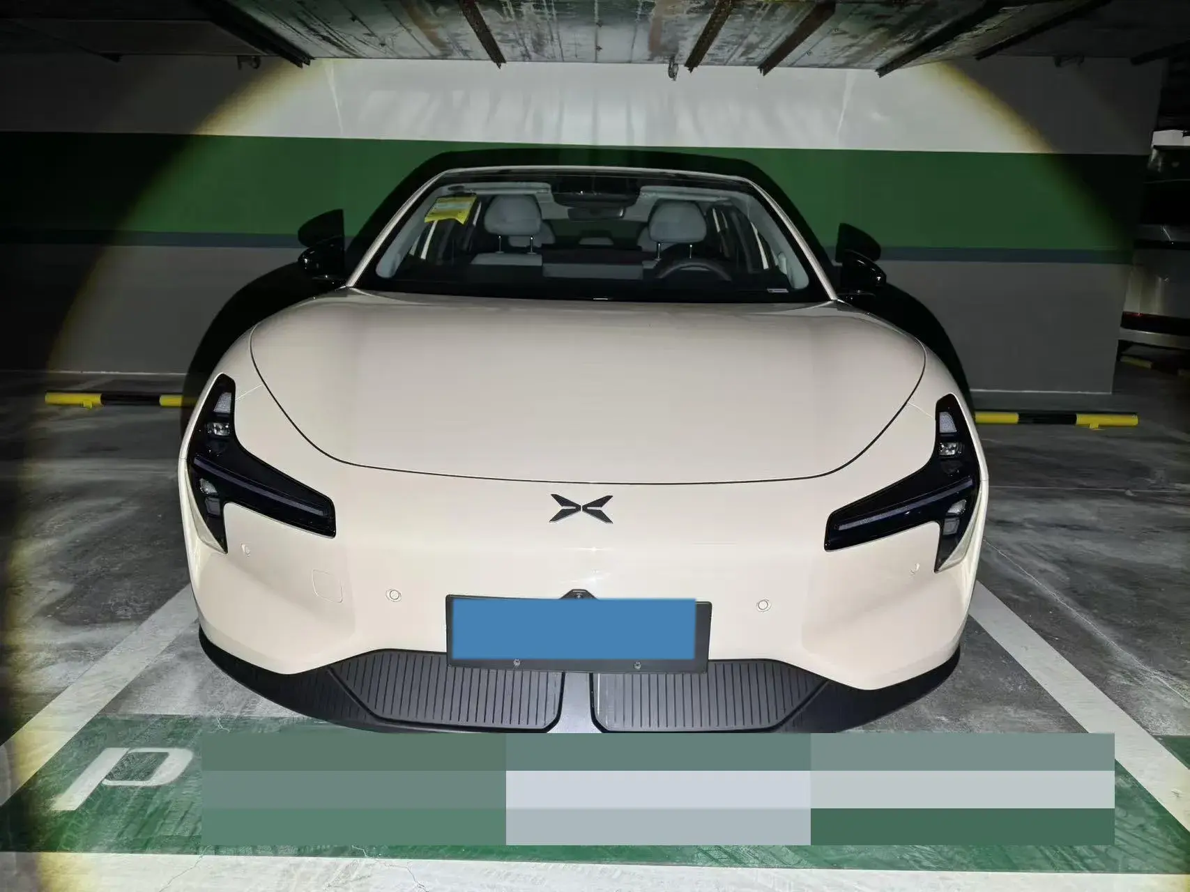 2025 XPENG MONA thumbnail 2