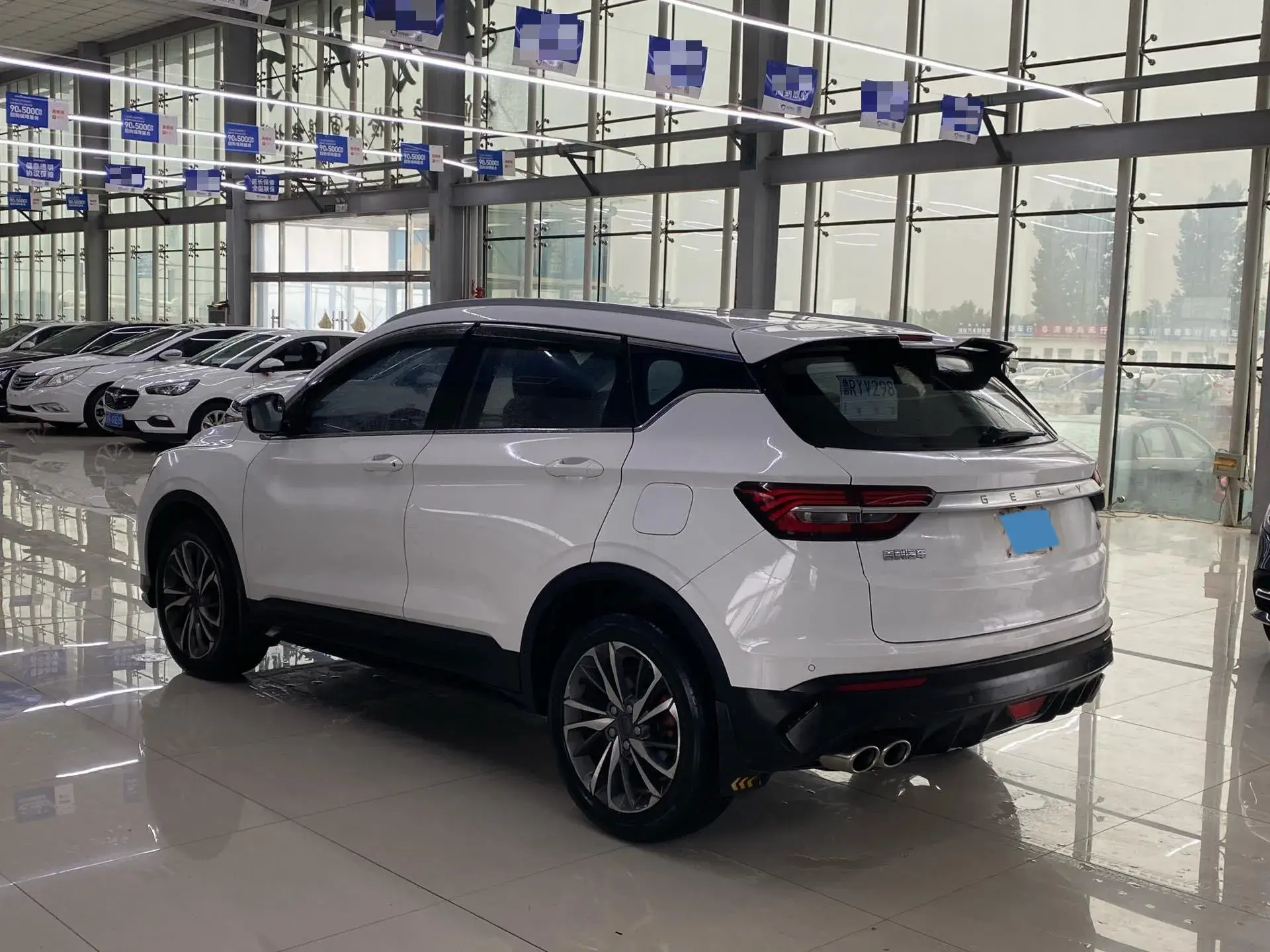 2019 GEELY COOLRAY thumbnail 4