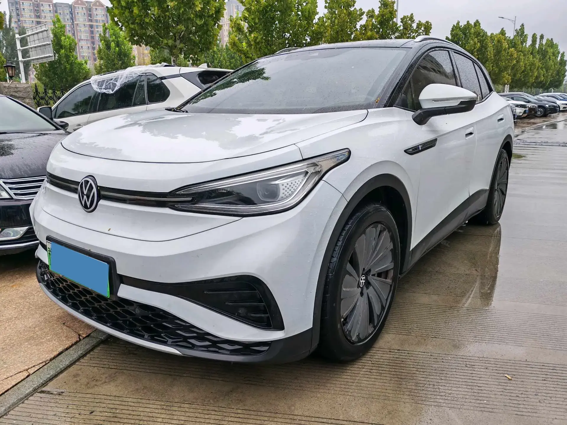 2022 VOLKSWAGEN ID.4 view 1