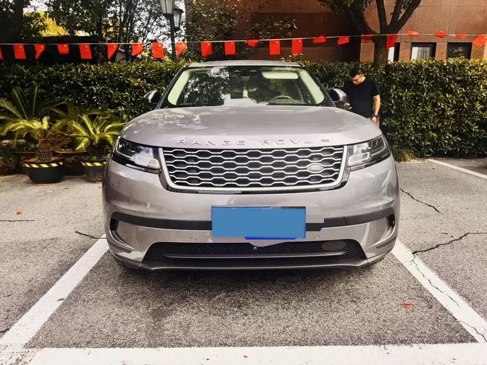 2021 LAND ROVER thumbnail 2