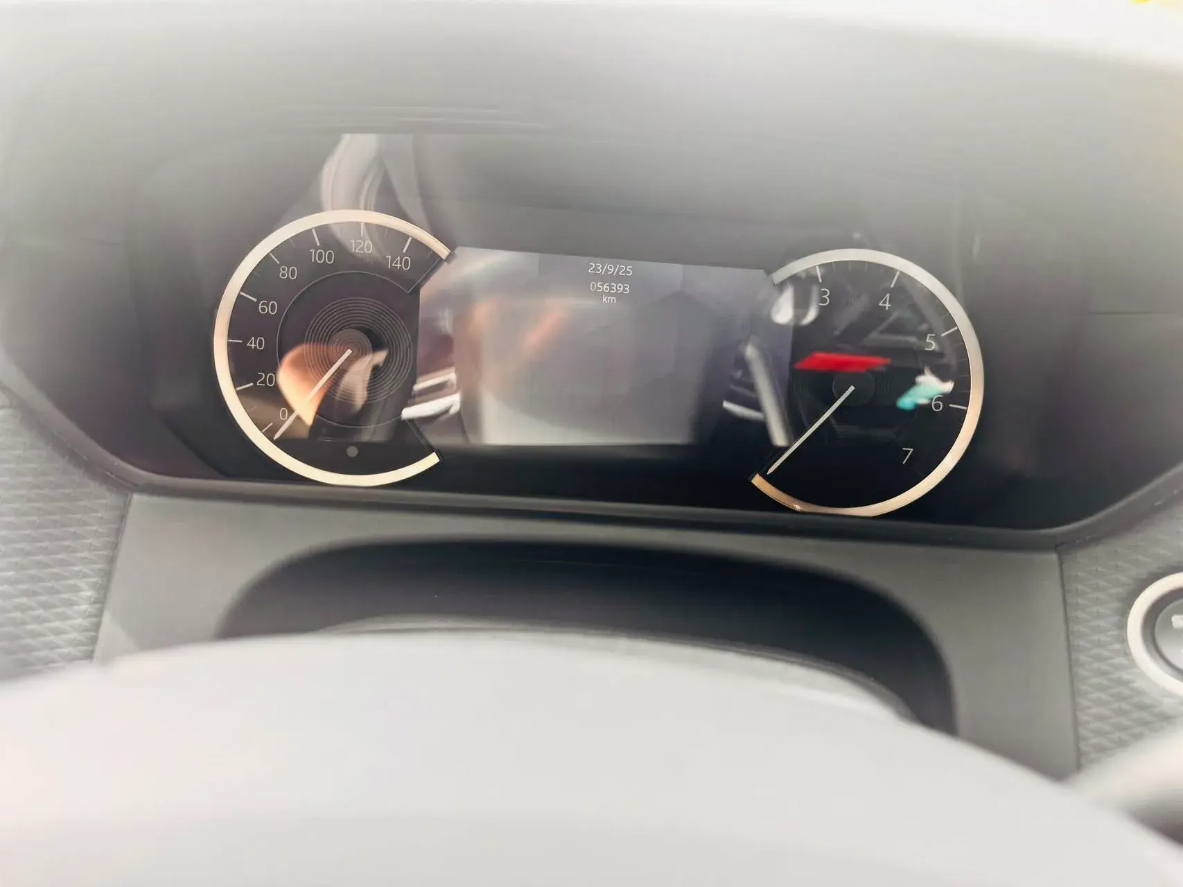 2021 LAND ROVER thumbnail 4