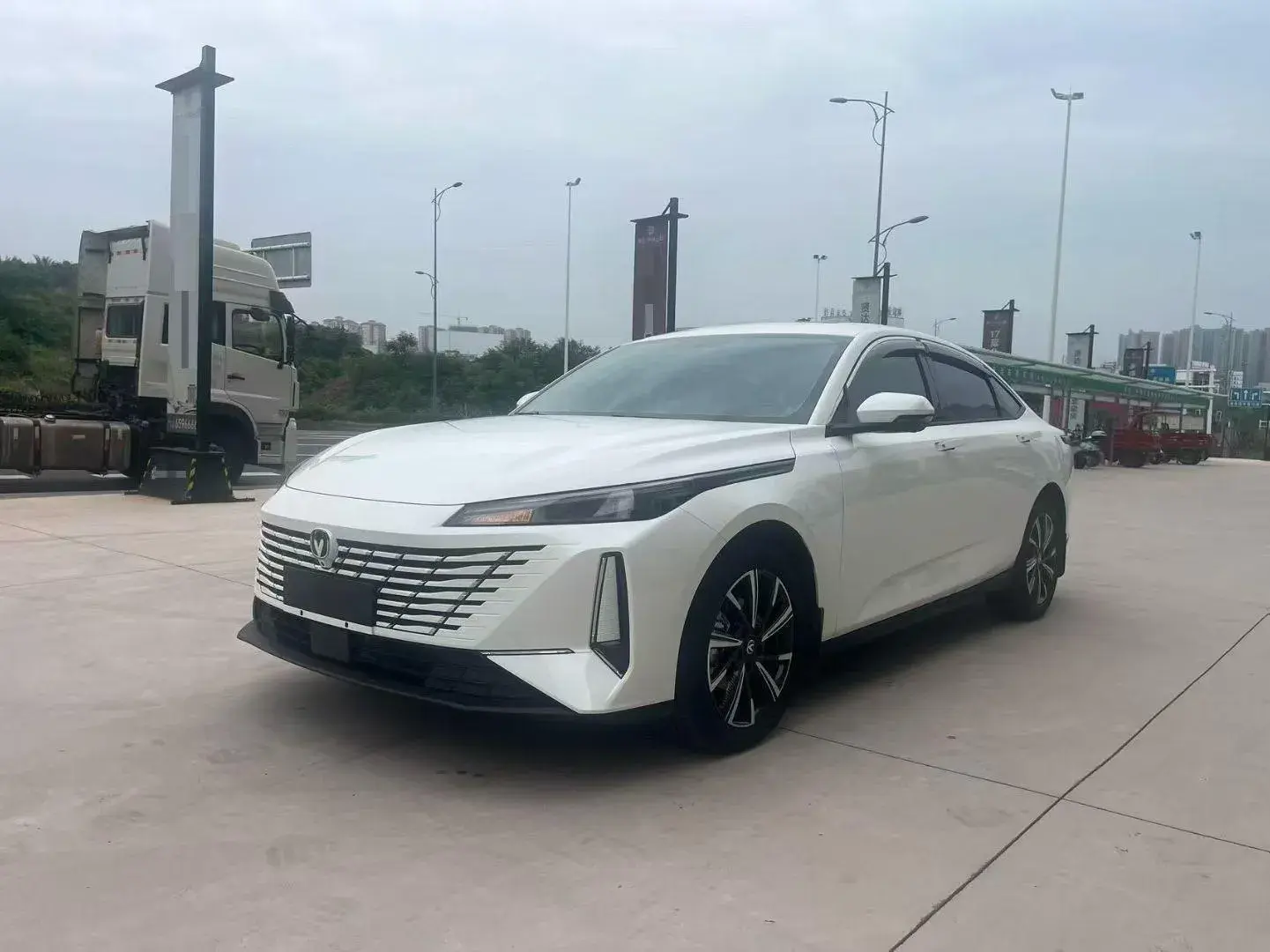 2024 CHANGAN EADO view 1