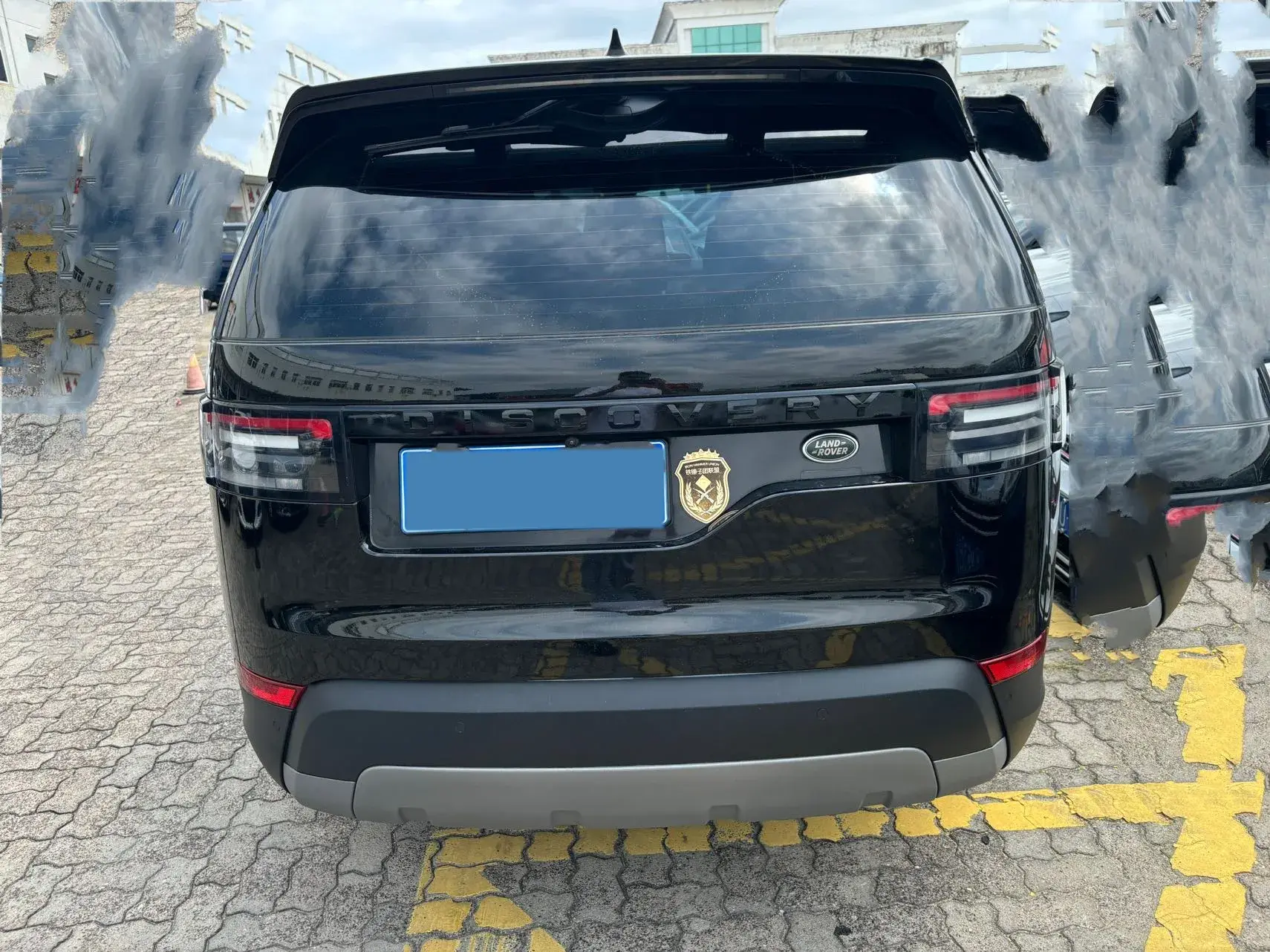 2018 LAND ROVER thumbnail 3