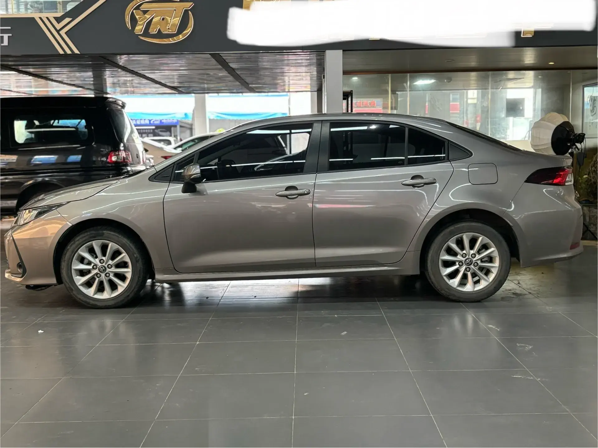 2021 TOYOTA COROLLA thumbnail 3