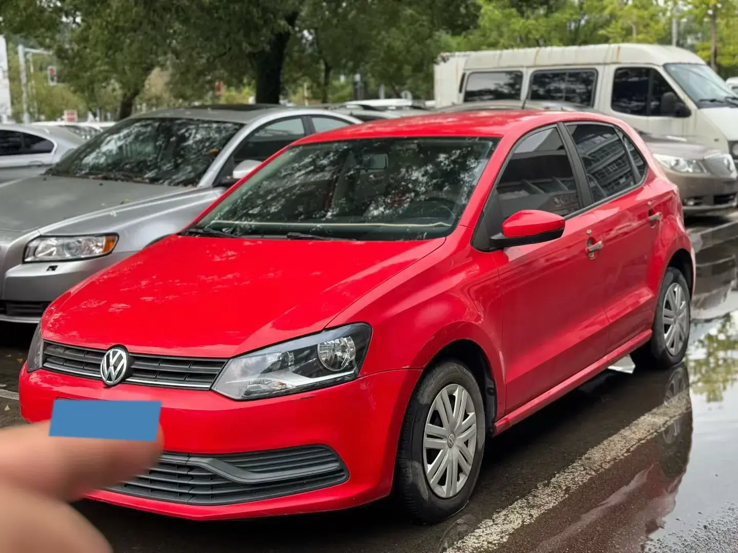 2018 VOLKSWAGEN POLO view 1