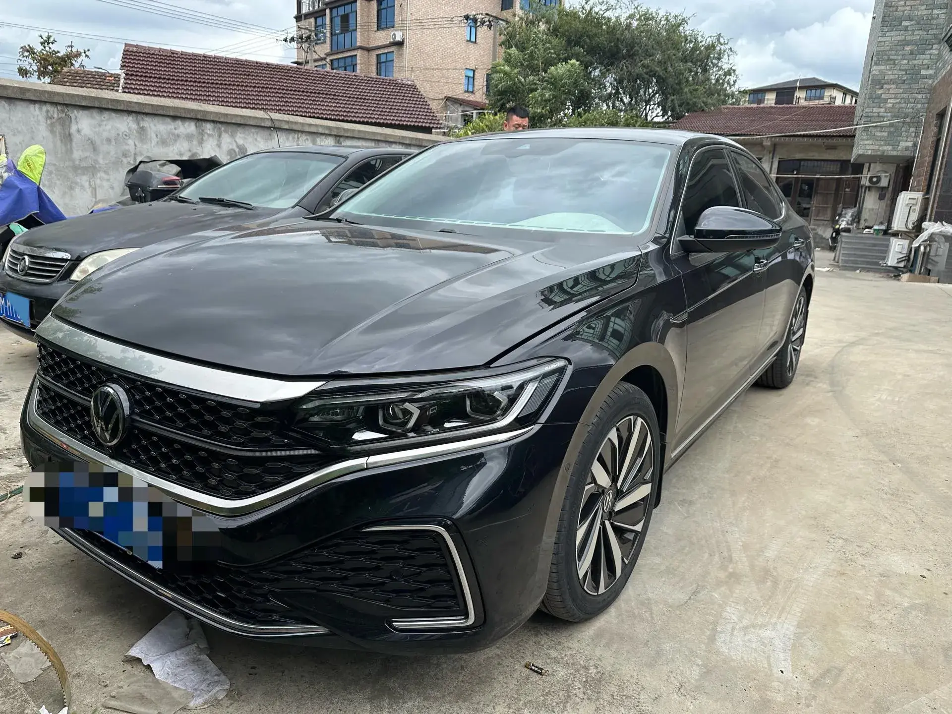 2022 VOLKSWAGEN PASSAT view 1