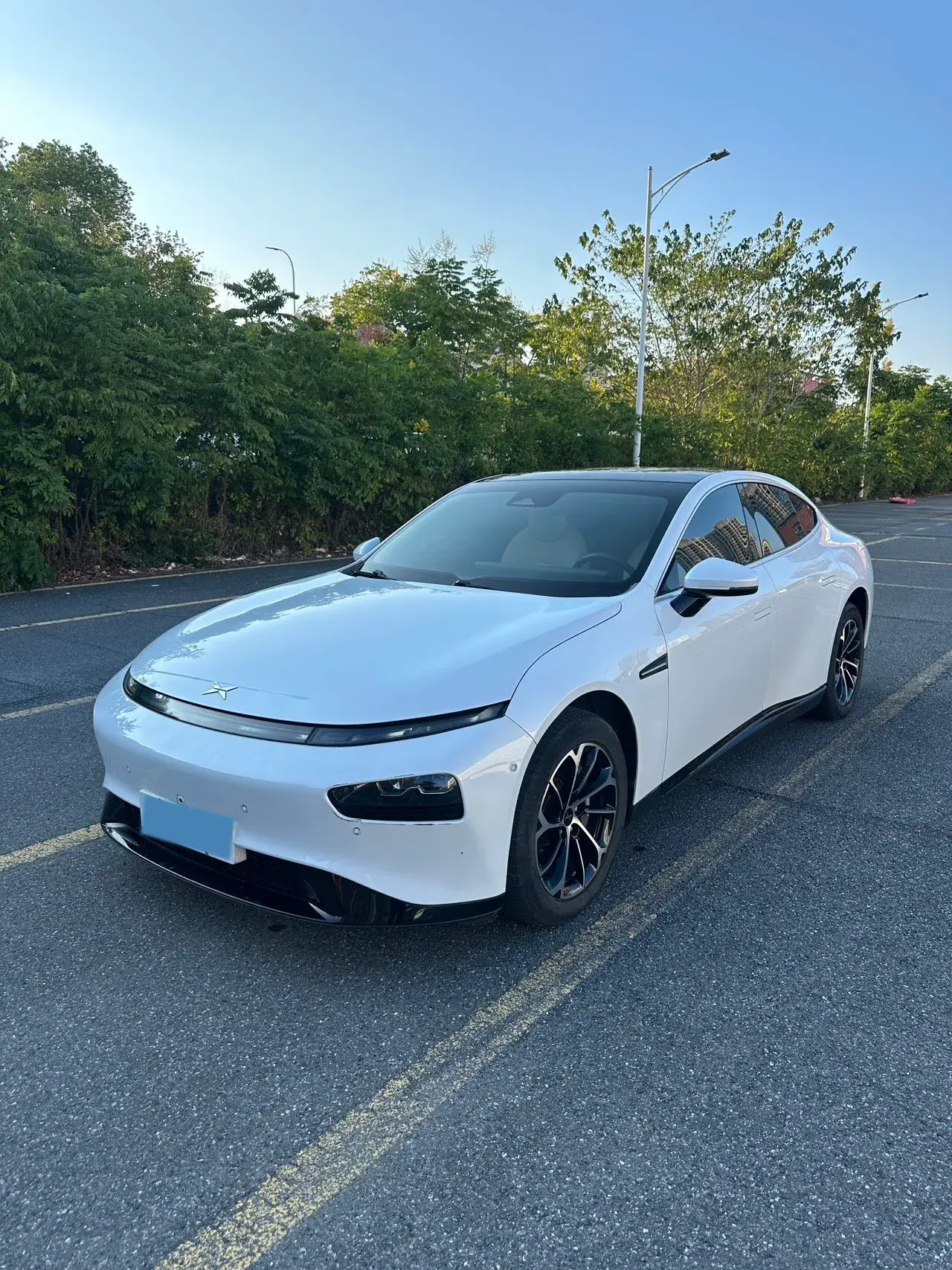 2020 XPENG P7 view 1