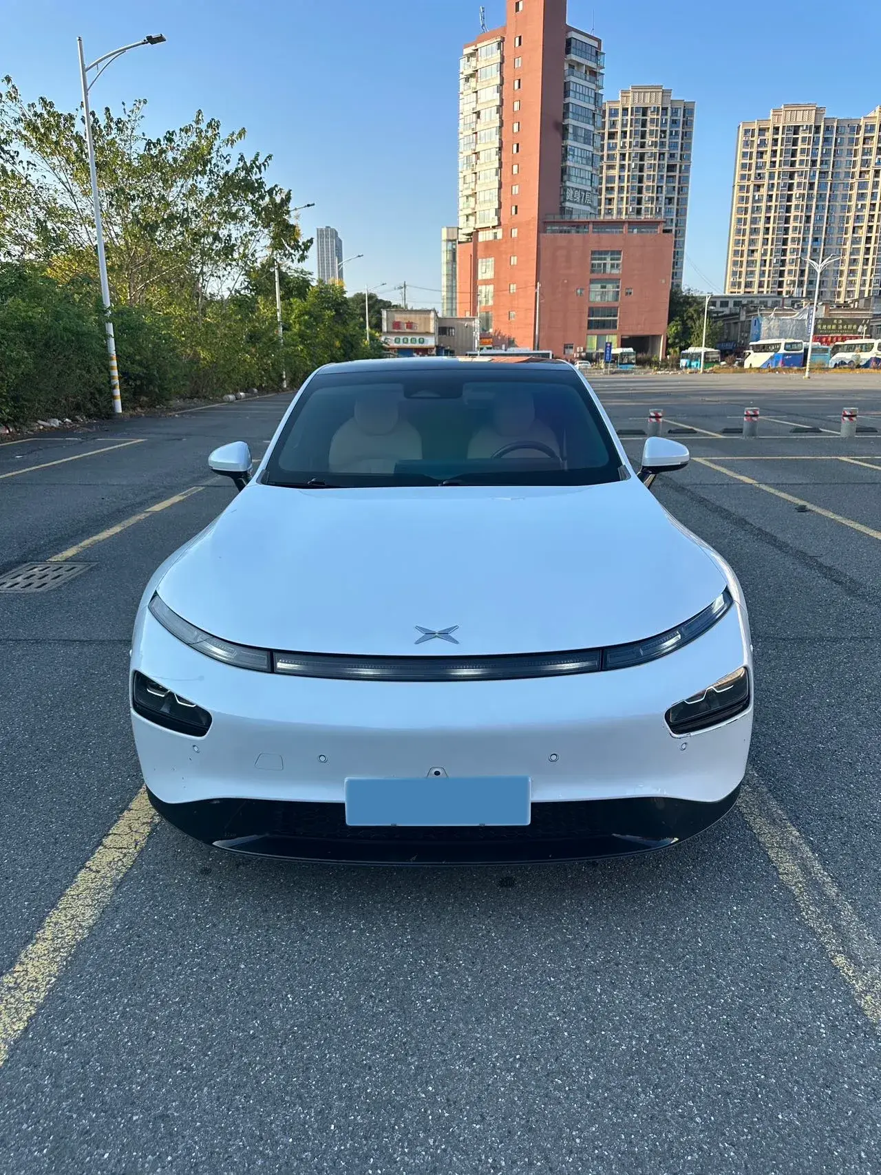 2020 XPENG P7 thumbnail 2