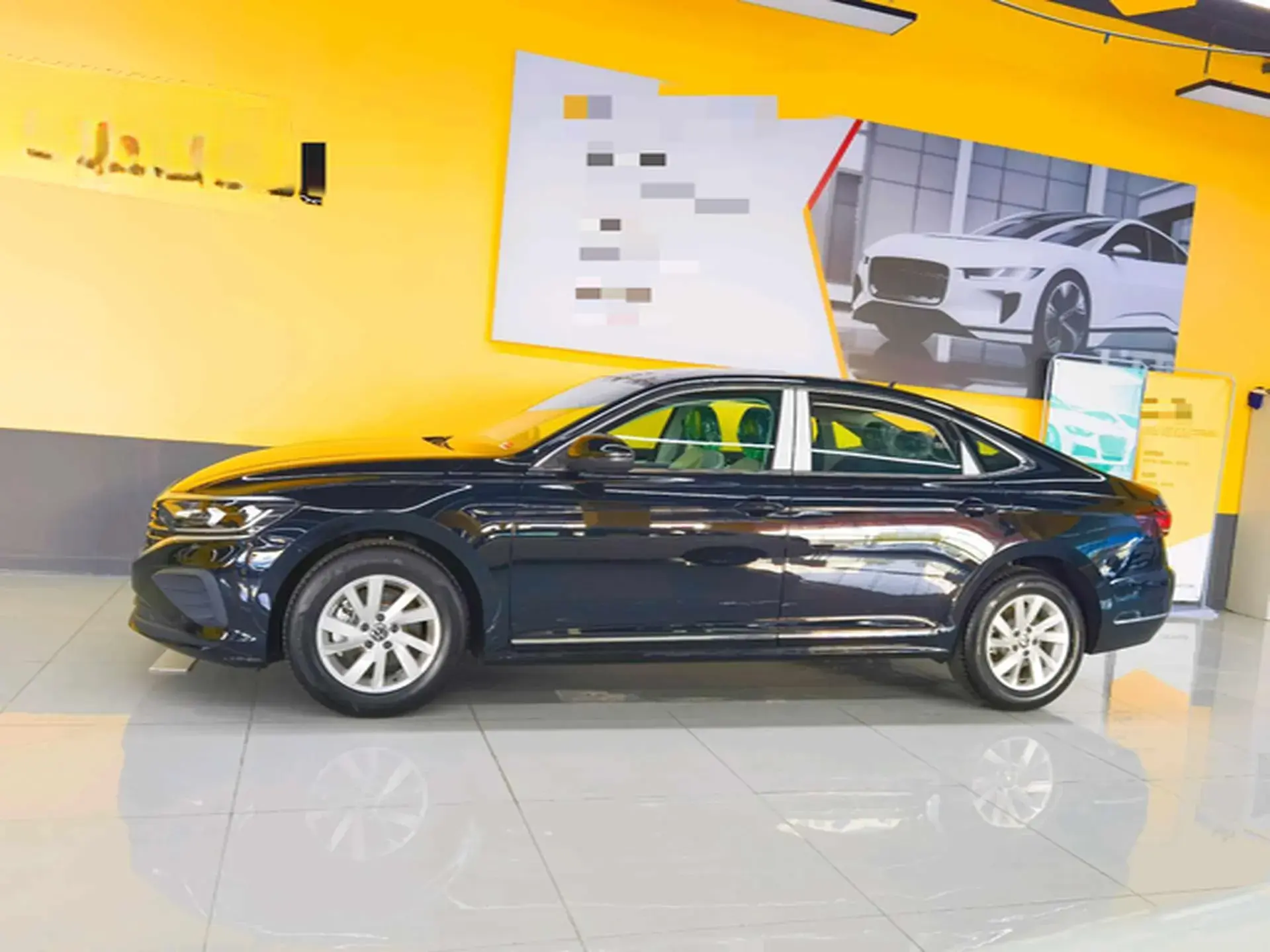 2024 VOLKSWAGEN PASSAT thumbnail 4