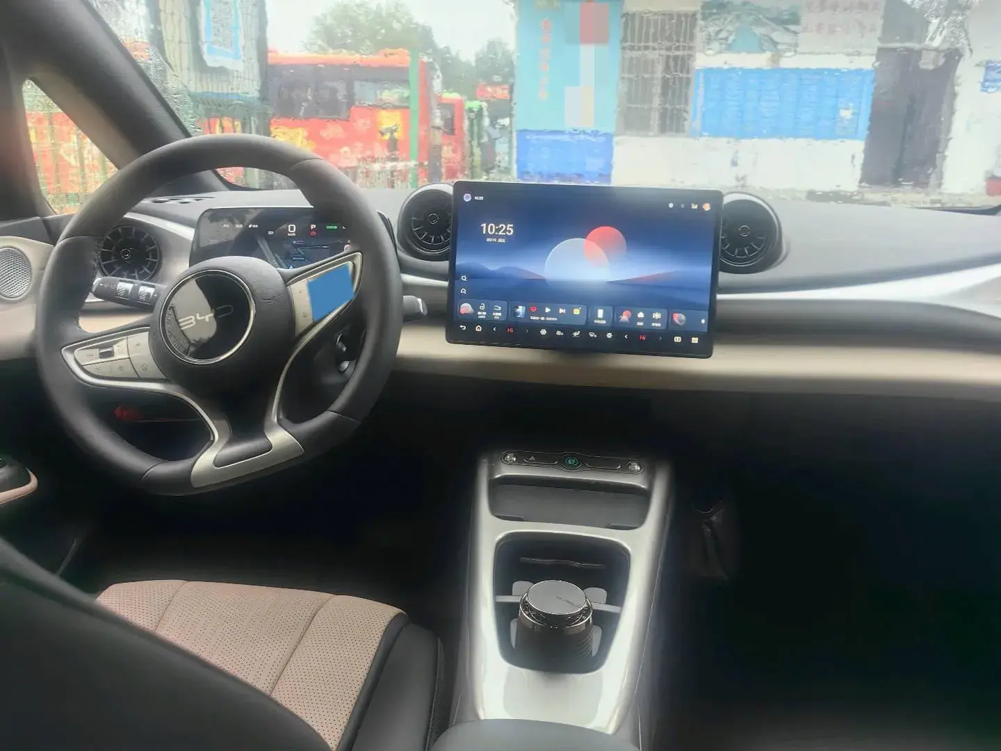 2025 BYD DOLPHIN thumbnail 4