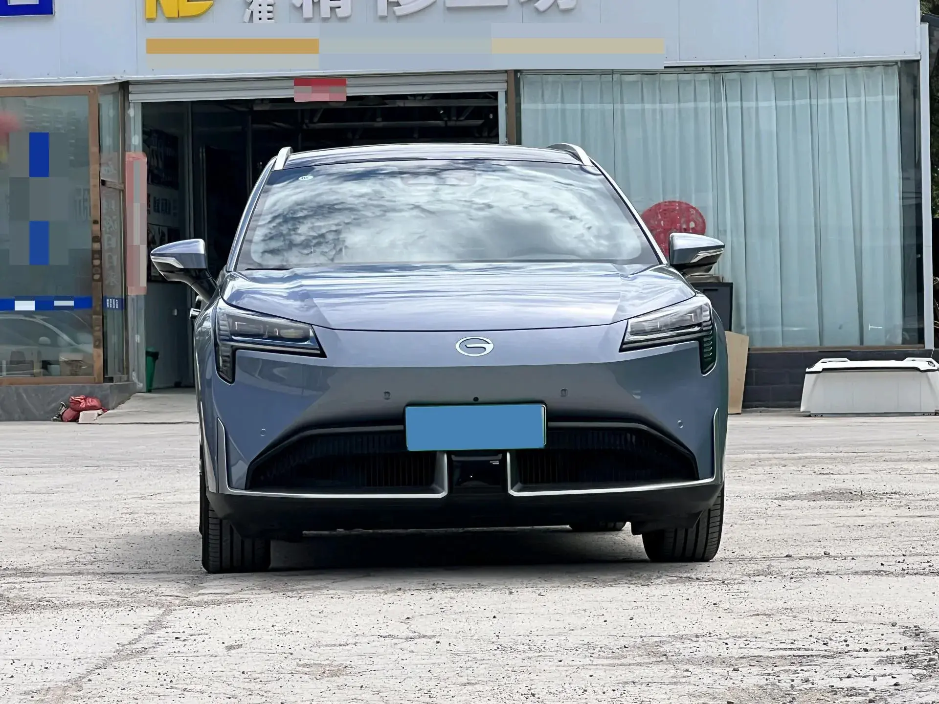 2022 AION LX view 1
