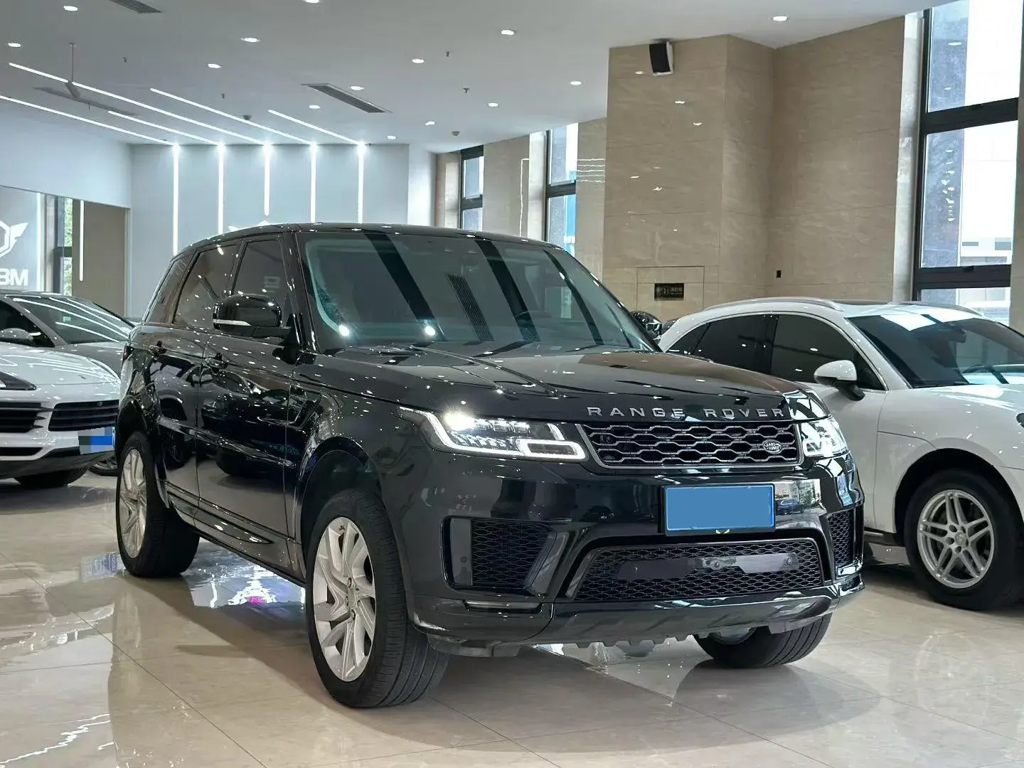 2020 LAND ROVER thumbnail 3