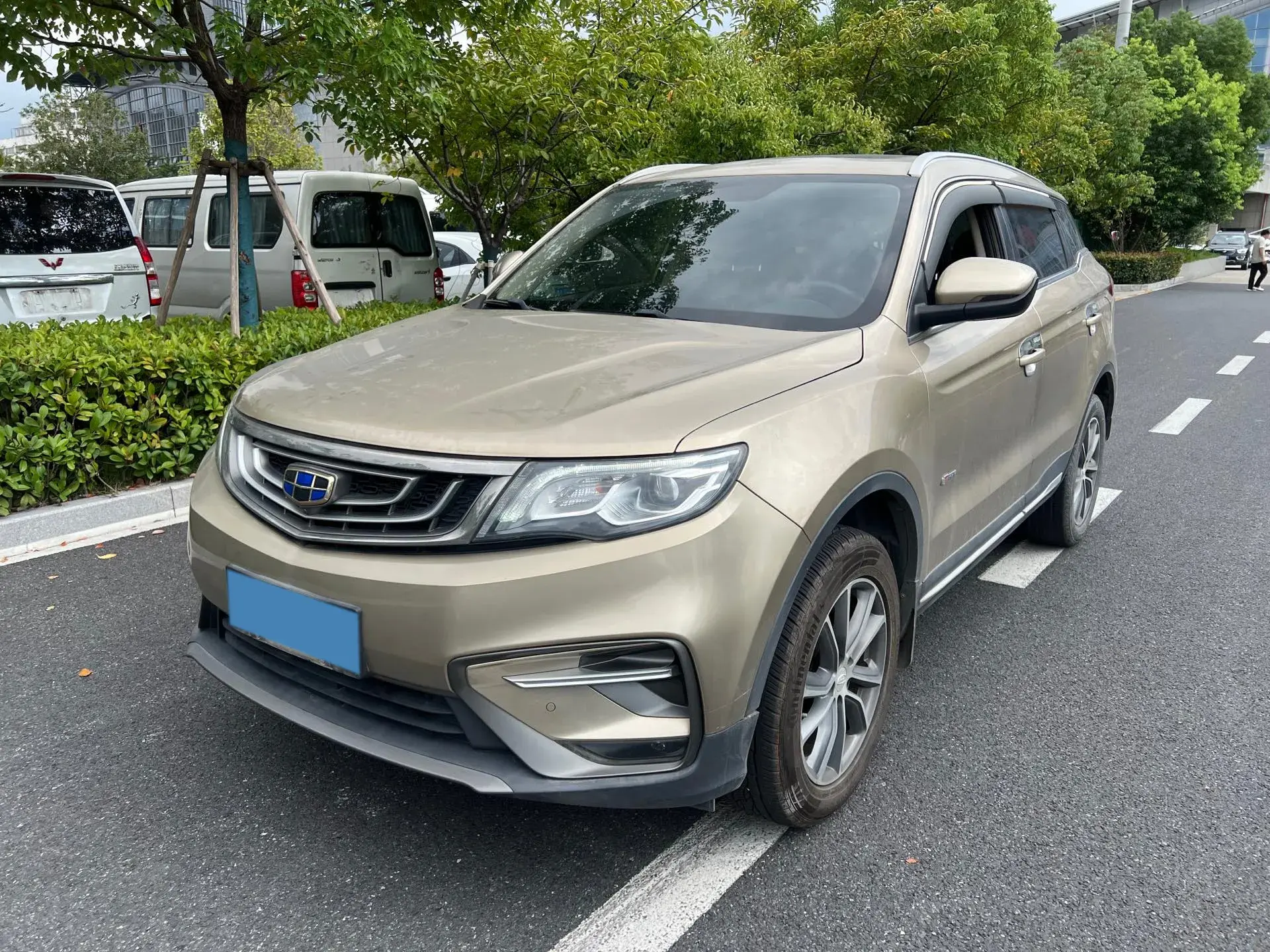 2018 GEELY AZKARRA view 1