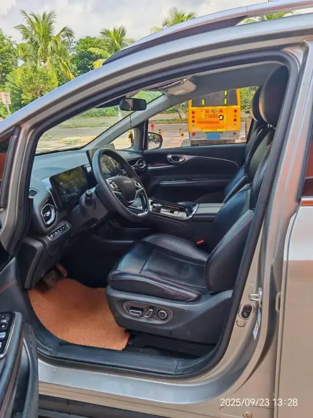 2021 AION S thumbnail 4