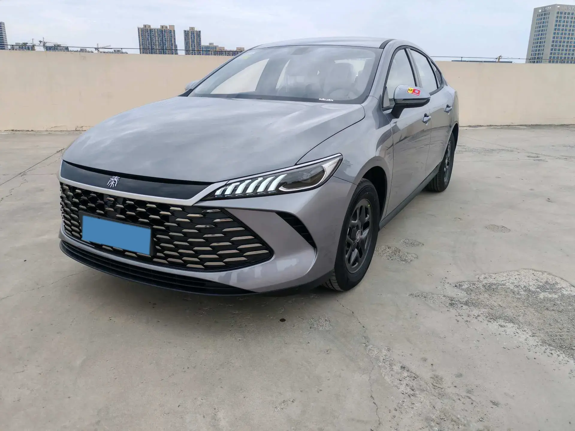 2025 BYD QIN view 1