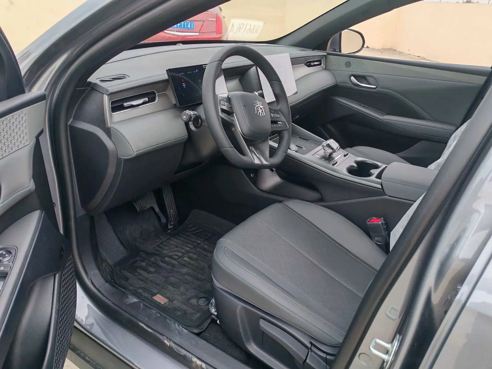 2025 BYD QIN thumbnail 3