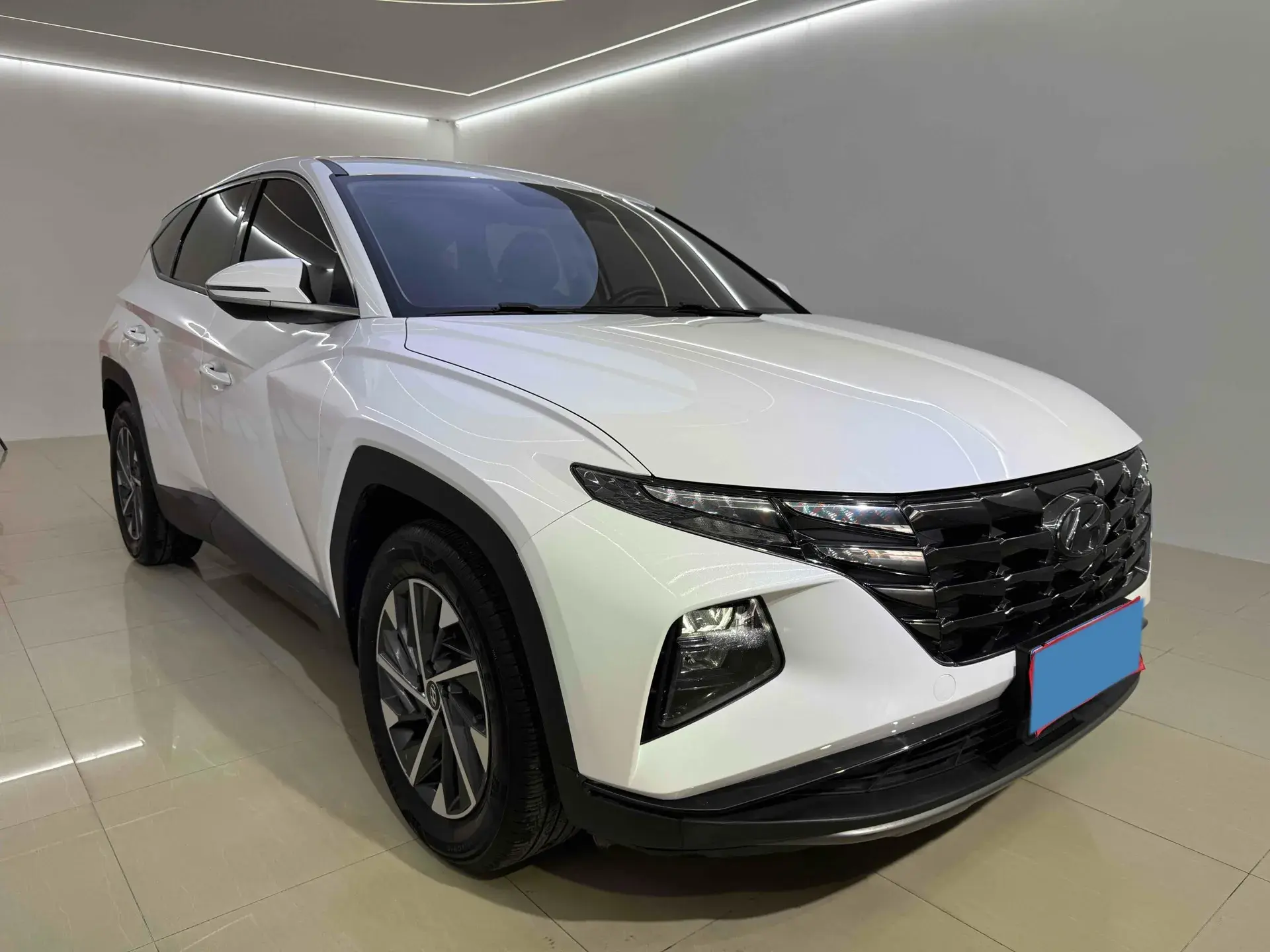 2021 HYUNDAI TUCSON thumbnail 3