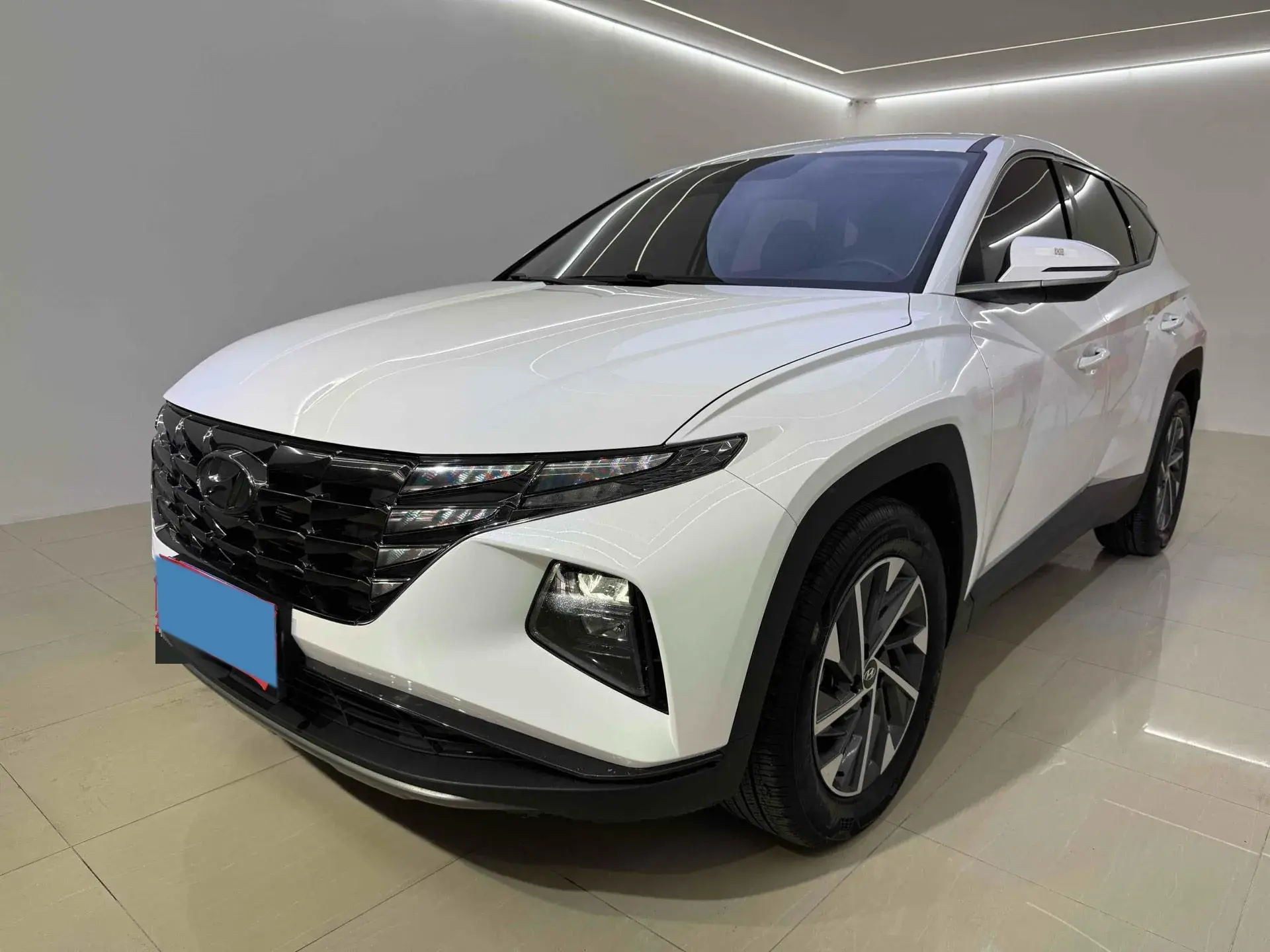 2021 HYUNDAI TUCSON view 1