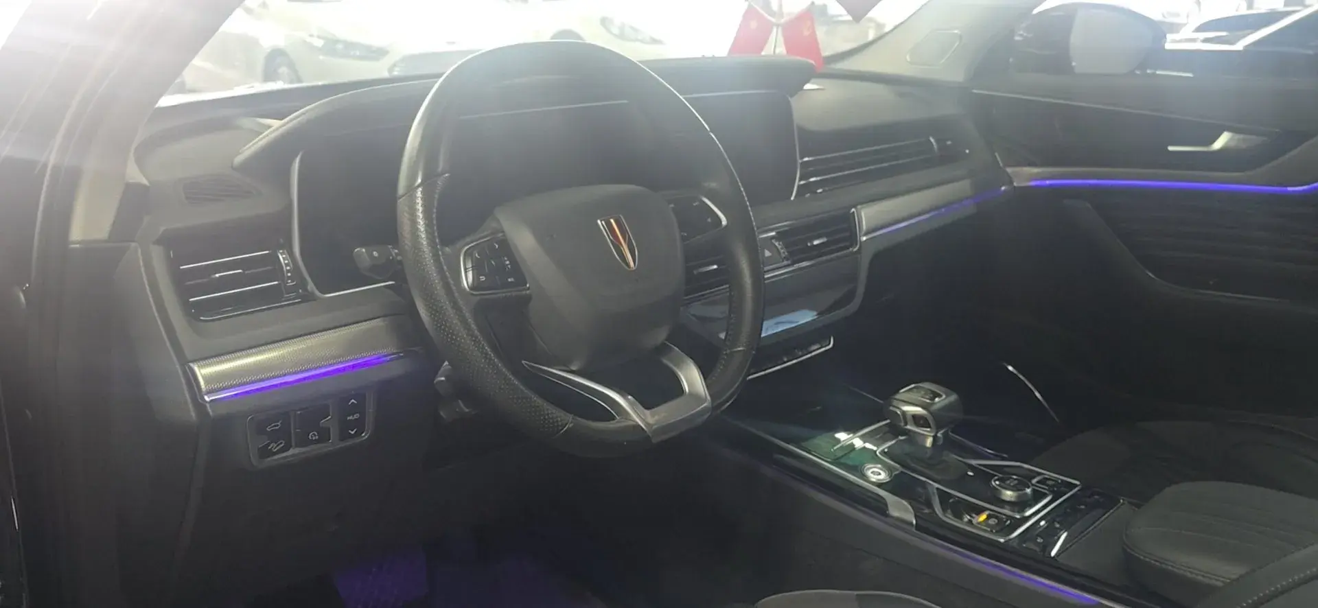 2022 HONGQI HS5 thumbnail 2