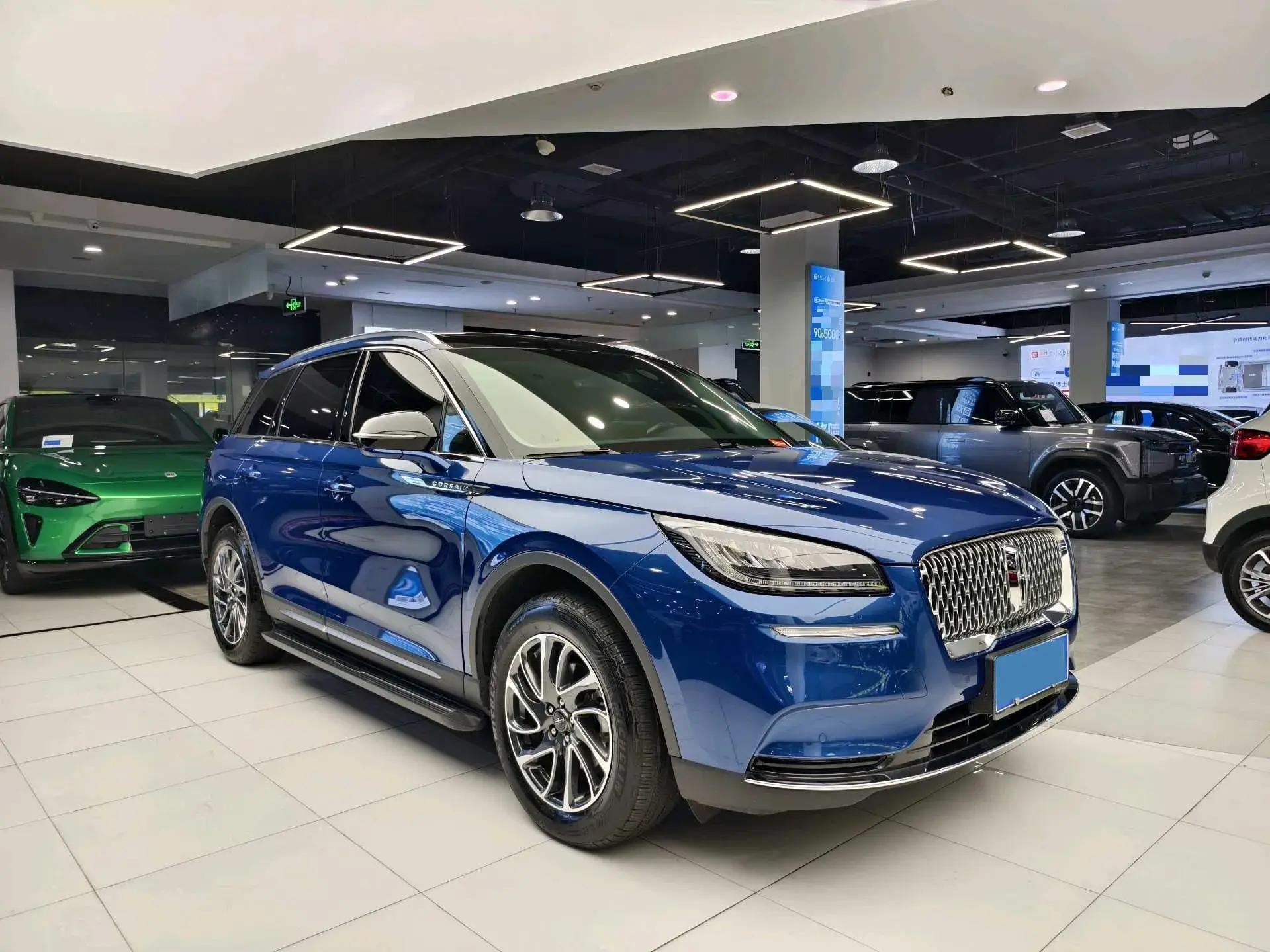 2022 LINCOLN CORSAIR thumbnail 3