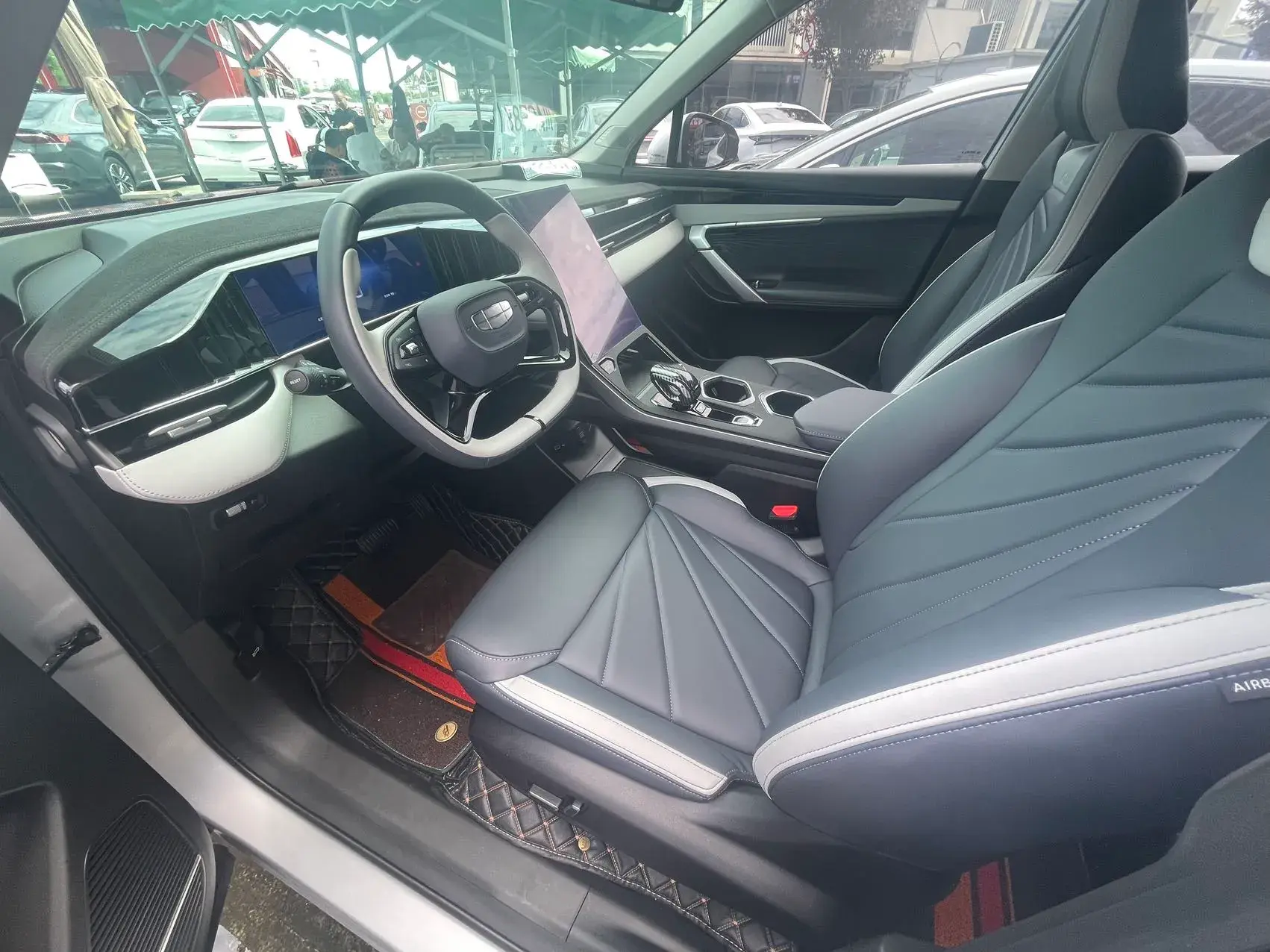 2023 GEELY STARRAY thumbnail 3