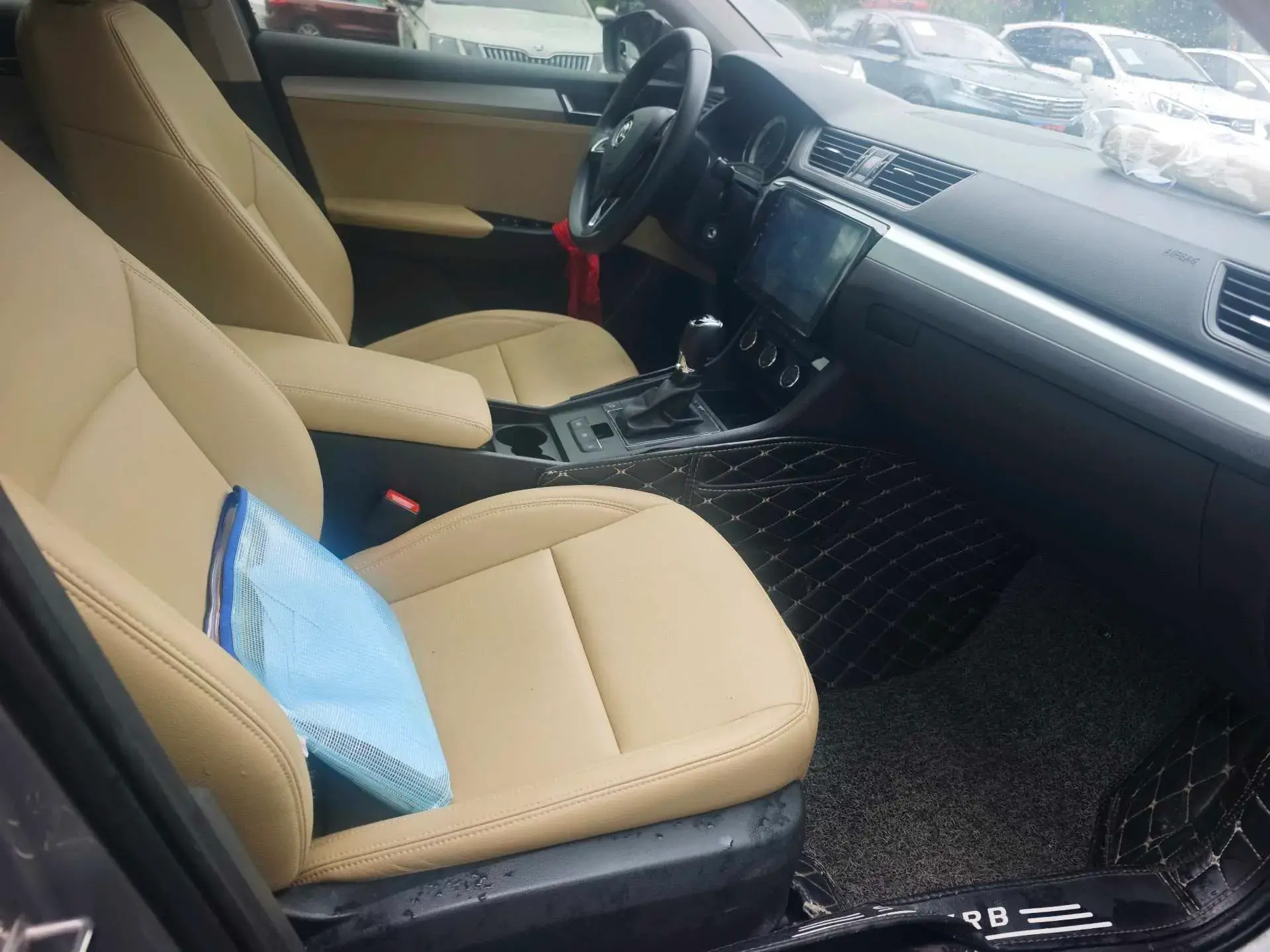 2018 SKODA SUPERB thumbnail 4