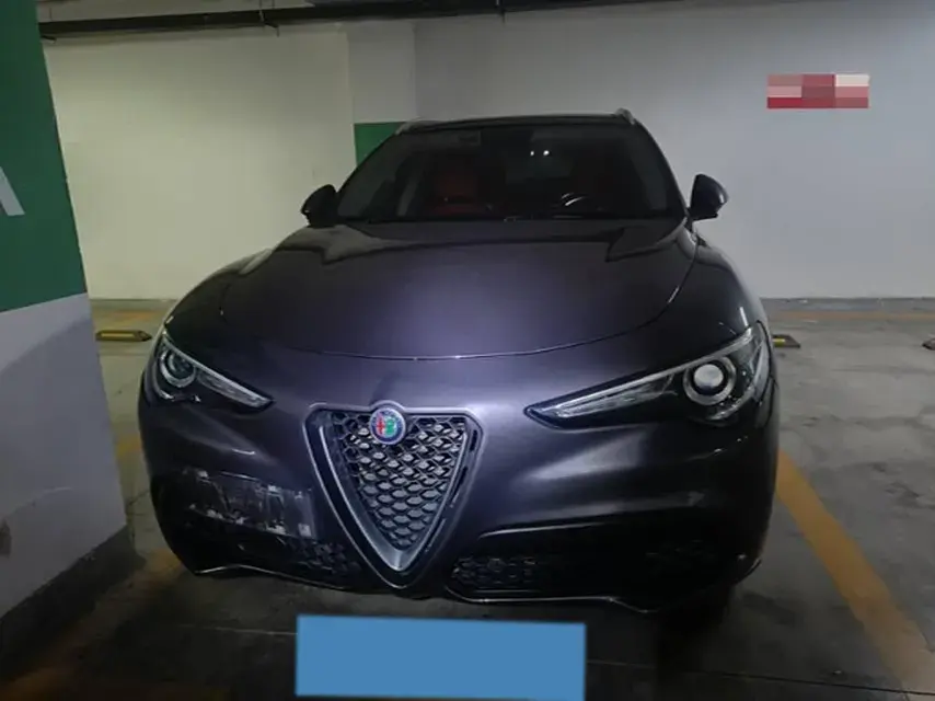 2020 ALFA ROMEO thumbnail 2