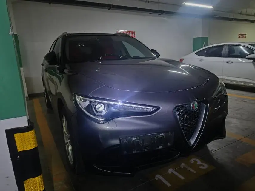 2020 ALFA ROMEO thumbnail 3